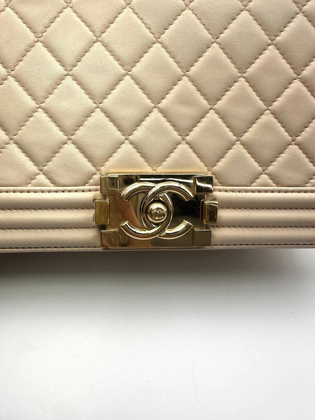 Chanel LeBoy White Quilted Leather Medium Size Flap Bag With Gold Buckle(24***87) CC2367