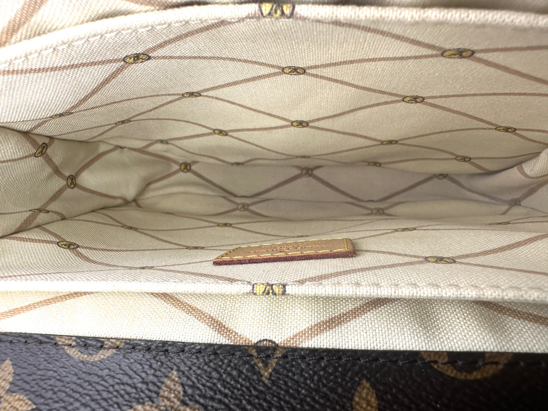 Louis Vuitton Summer Trunk Monogram Canvas Pochette Metis LV3163