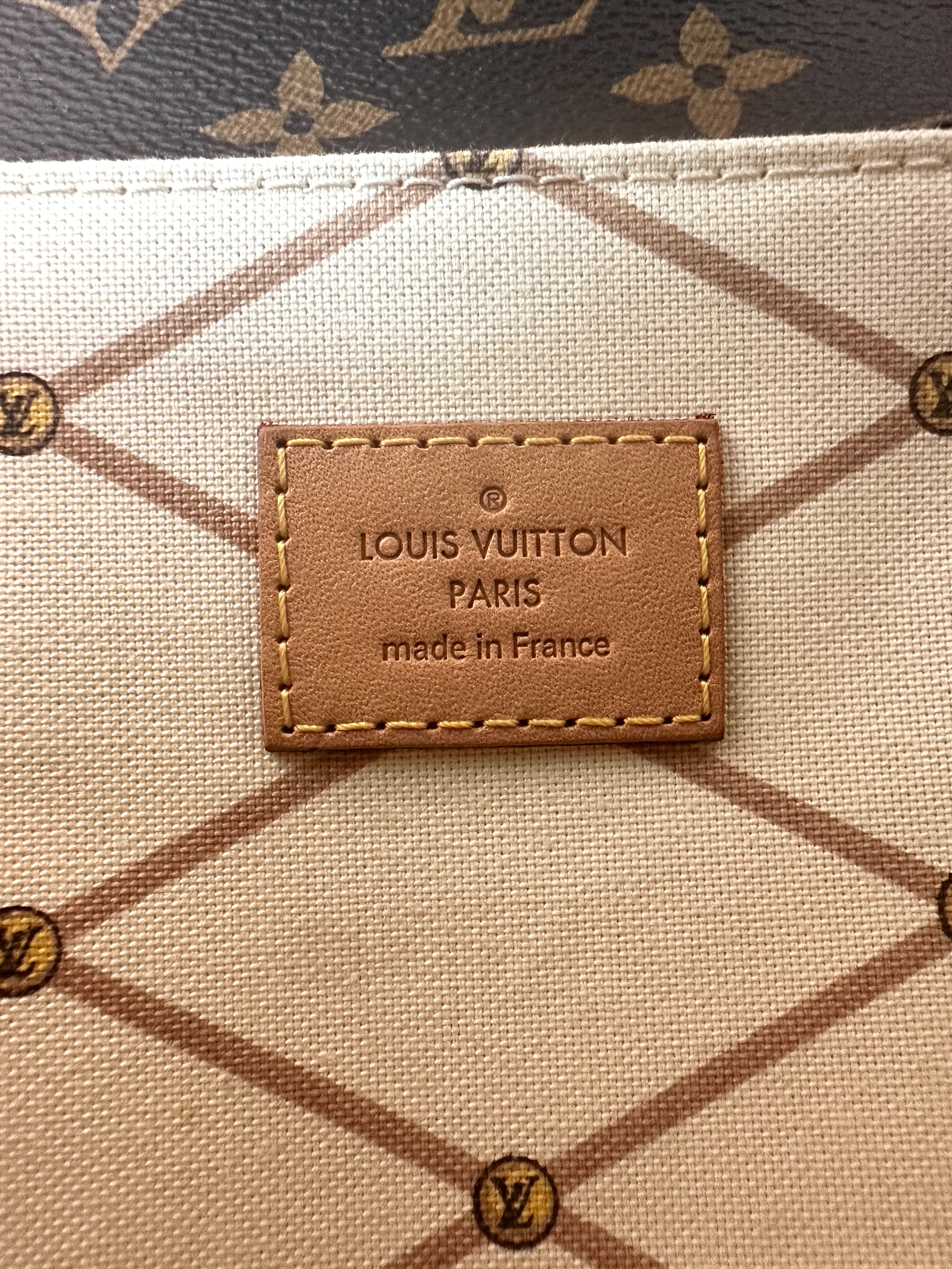 Louis Vuitton Summer Trunk Monogram Canvas Pochette Metis LV3163
