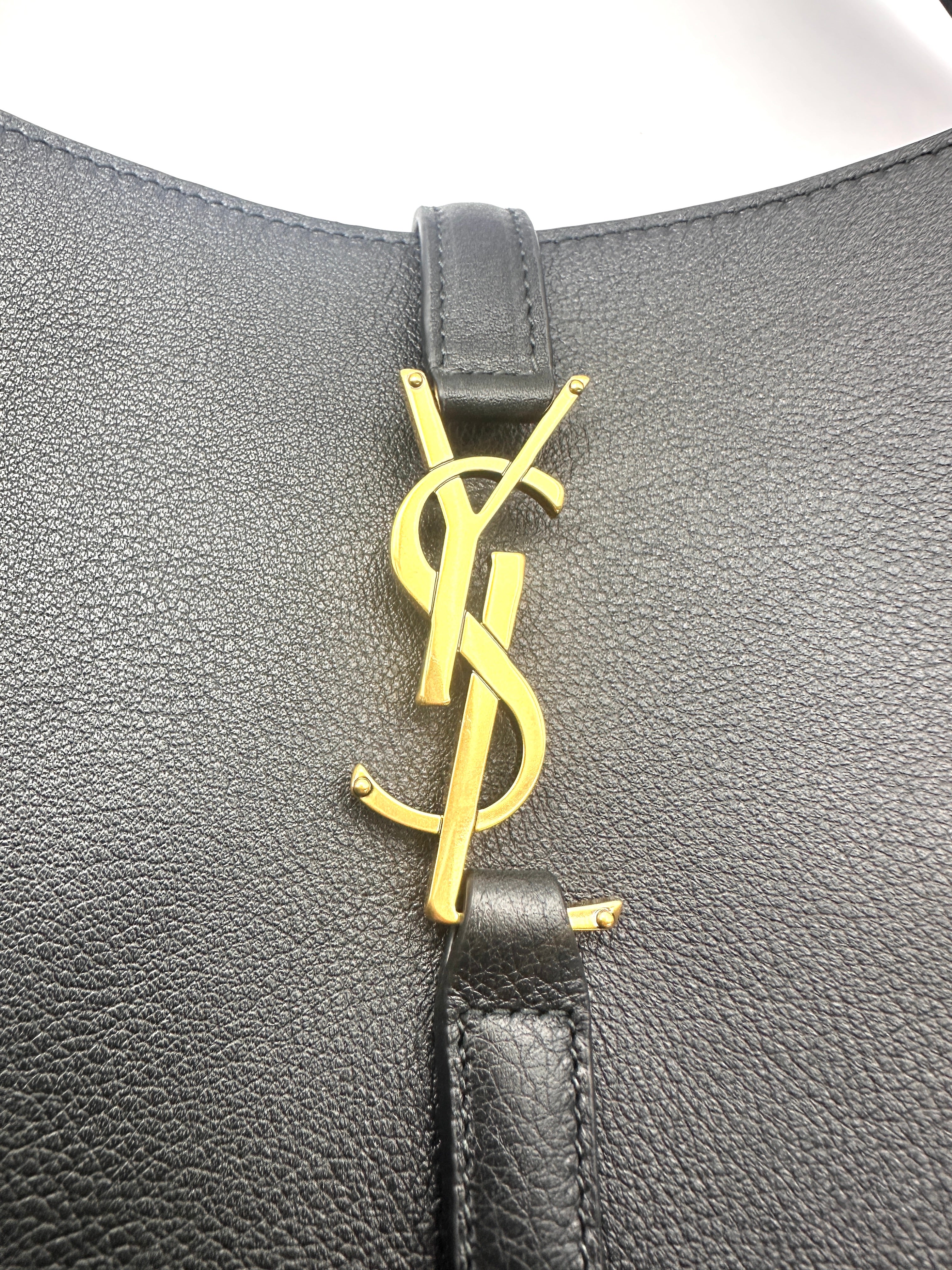 Saint Laurent Black Leather Hobo Bag SL273