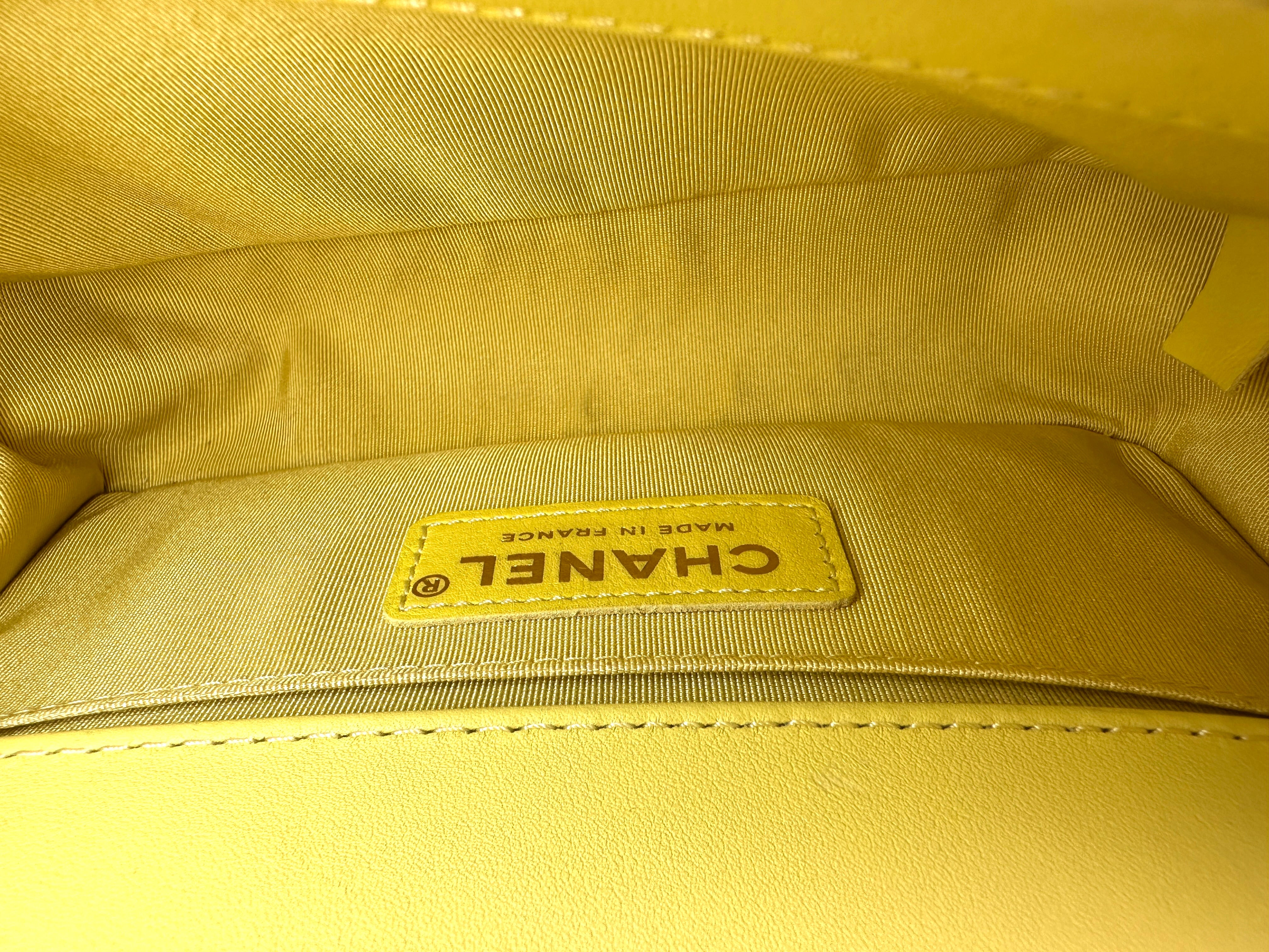 Chanel LeBoy Yellow Chevron Quilted Leather Small Size Flap Bag With Gold Buckle(25***55) CC2375