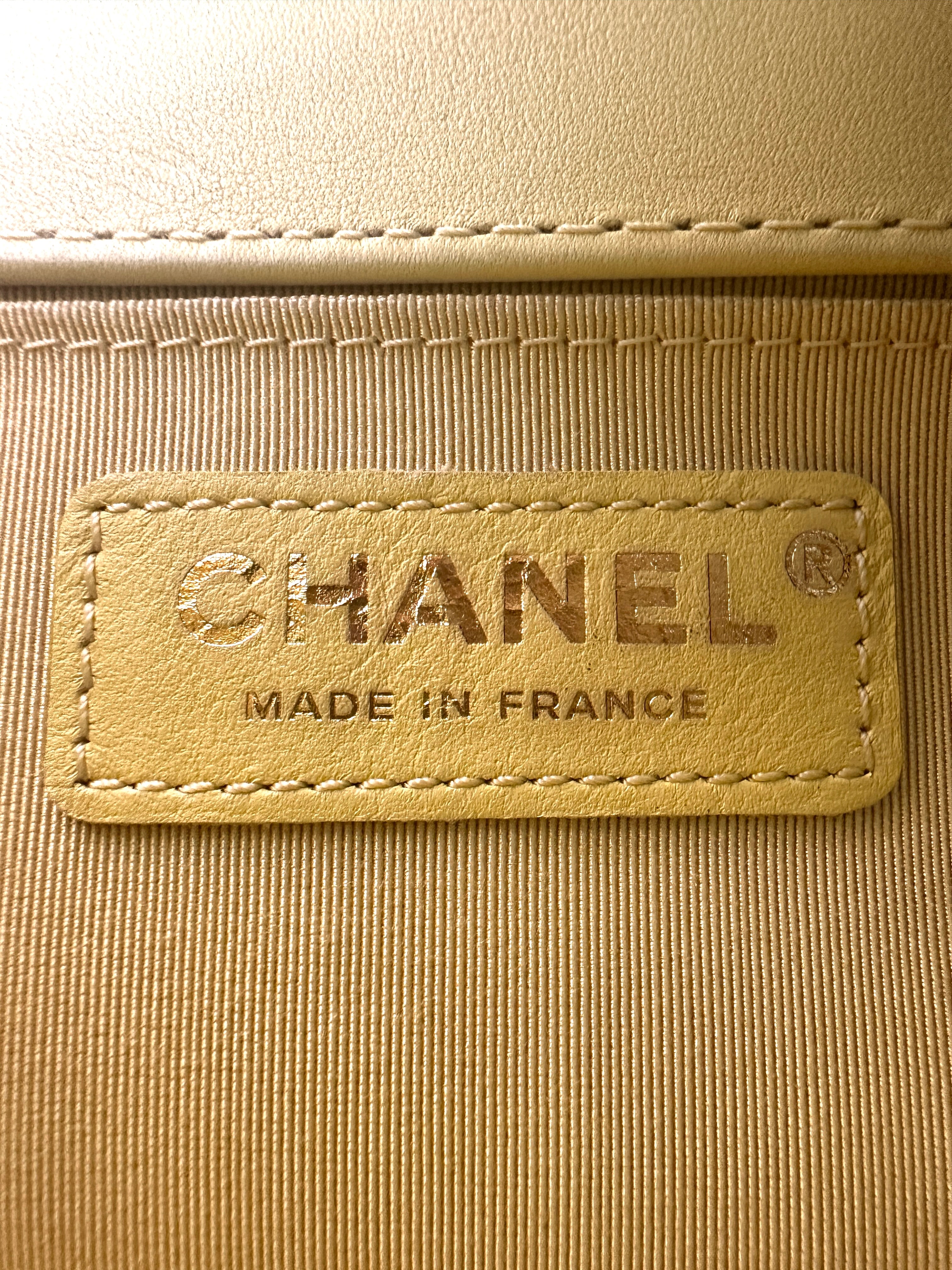 Chanel LeBoy Yellow Chevron Quilted Leather Small Size Flap Bag With Gold Buckle(25***55) CC2375