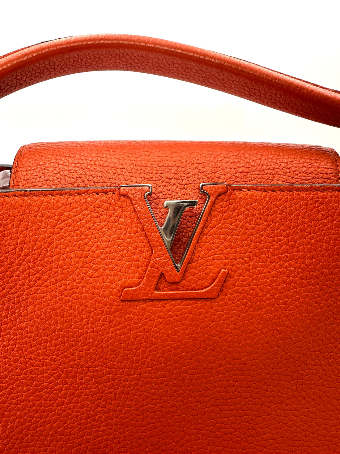 Louis Vuitton Capucines Orange Taurillon Leather Handle Bag LV3166