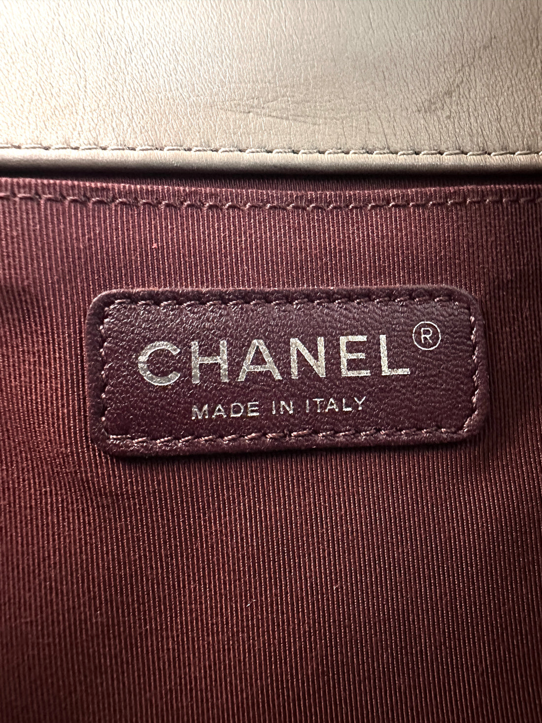 Chanel LeBoy Beige Chevron Quilted Leather Medium Size Flap Bag With Silver Buckle(19***12) CC2374