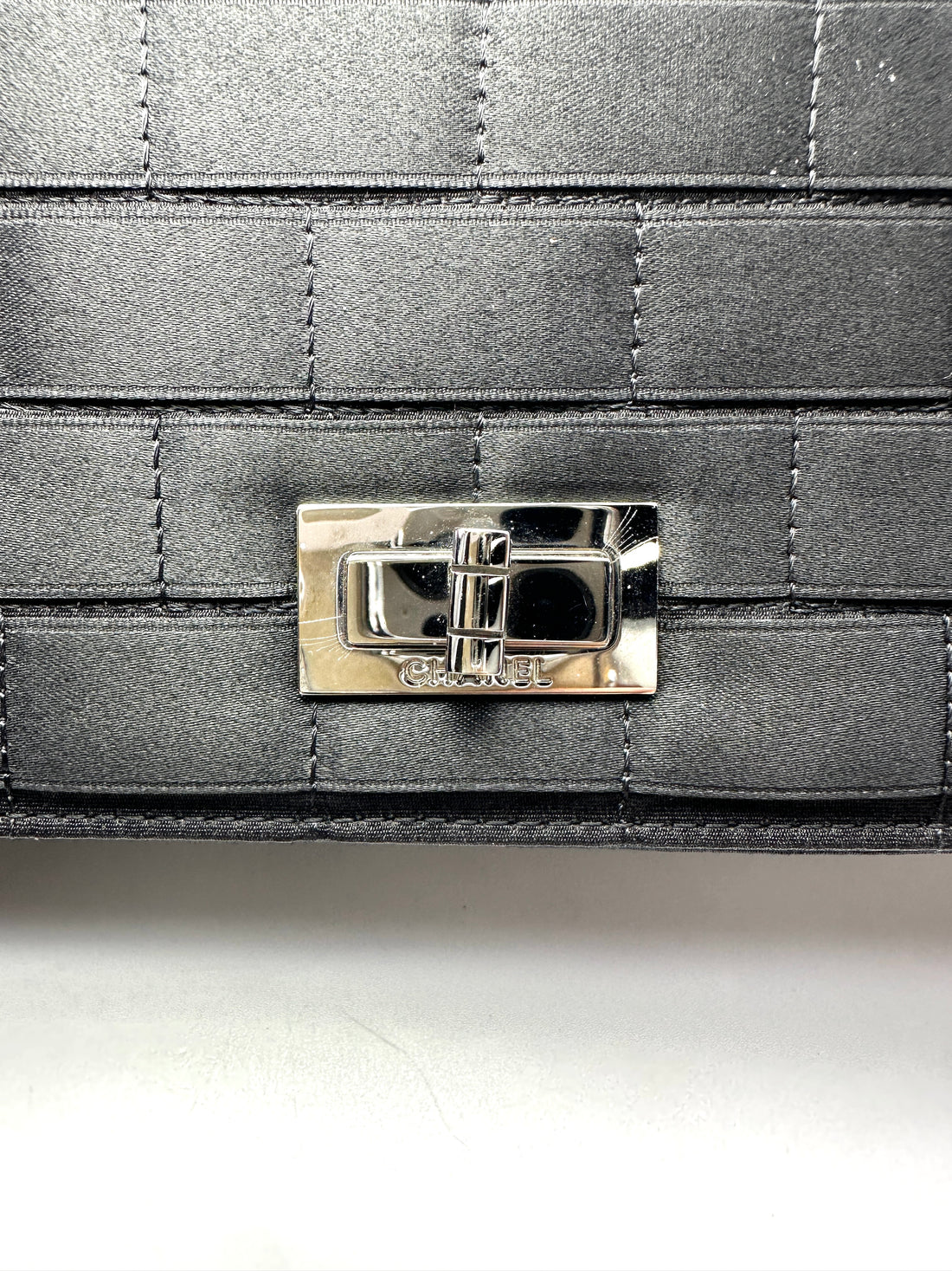 Chanel Chocolate Bar Black Leather Flap Bag(13***31) CC2373