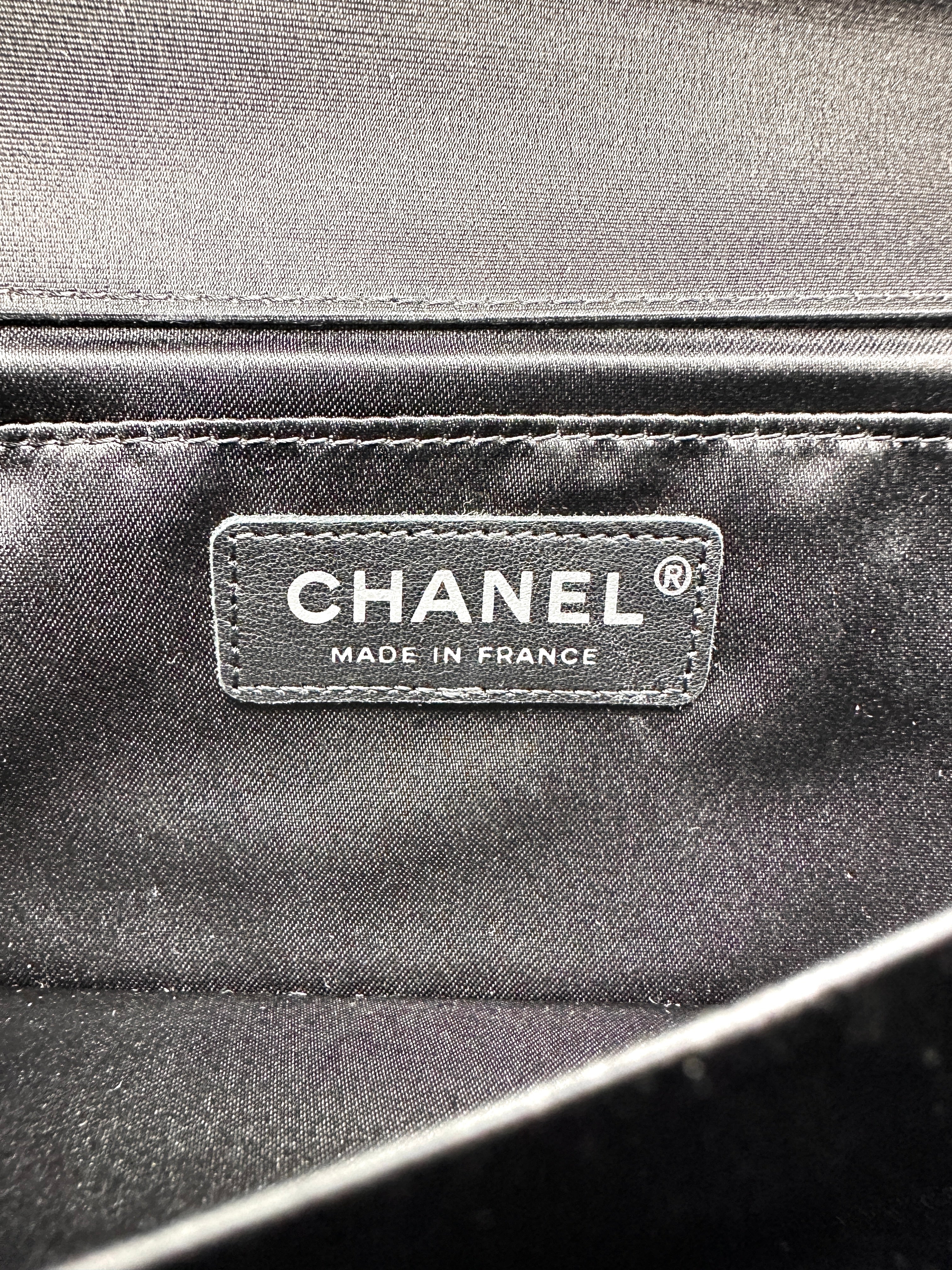 Chanel Chocolate Bar Black Leather Flap Bag(13***31) CC2373