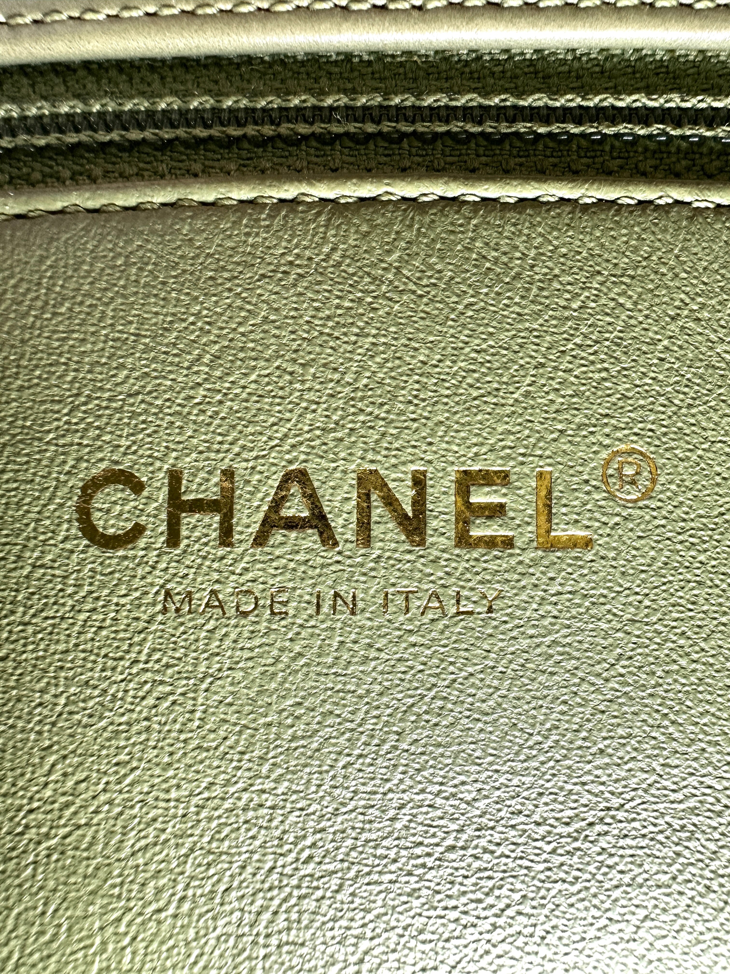 Chanel CoCo Handle Green Chevron Quilted Leather Lizard Handle Medium Size Shoulder Bag(25***43) CC2377