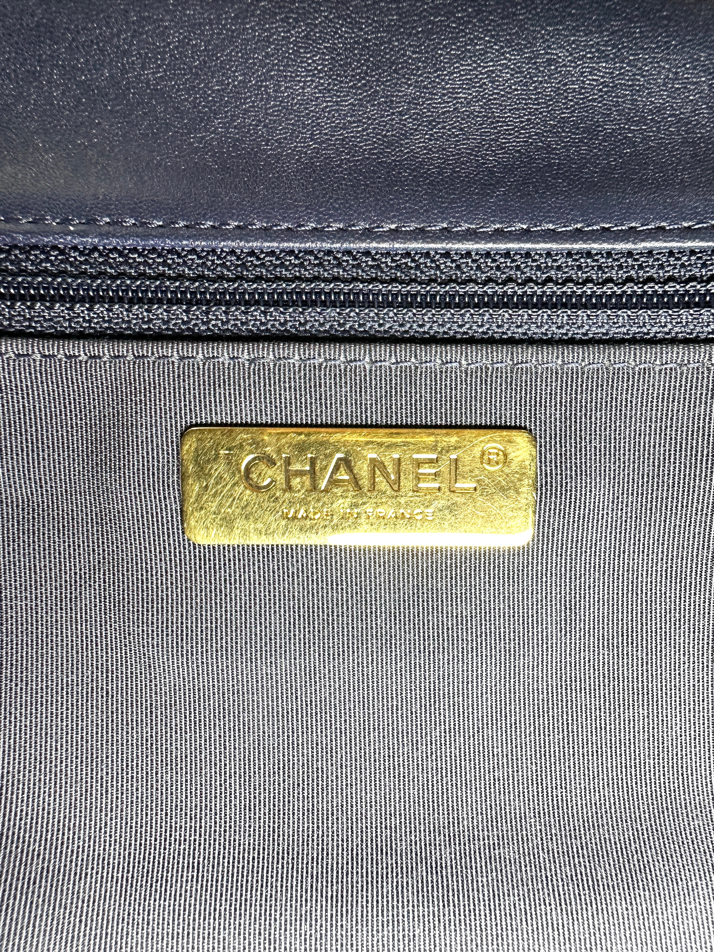 Chanel 19Bag Navy Quilted Leather Medium Size Shoulder Bag(30***25) CC2379