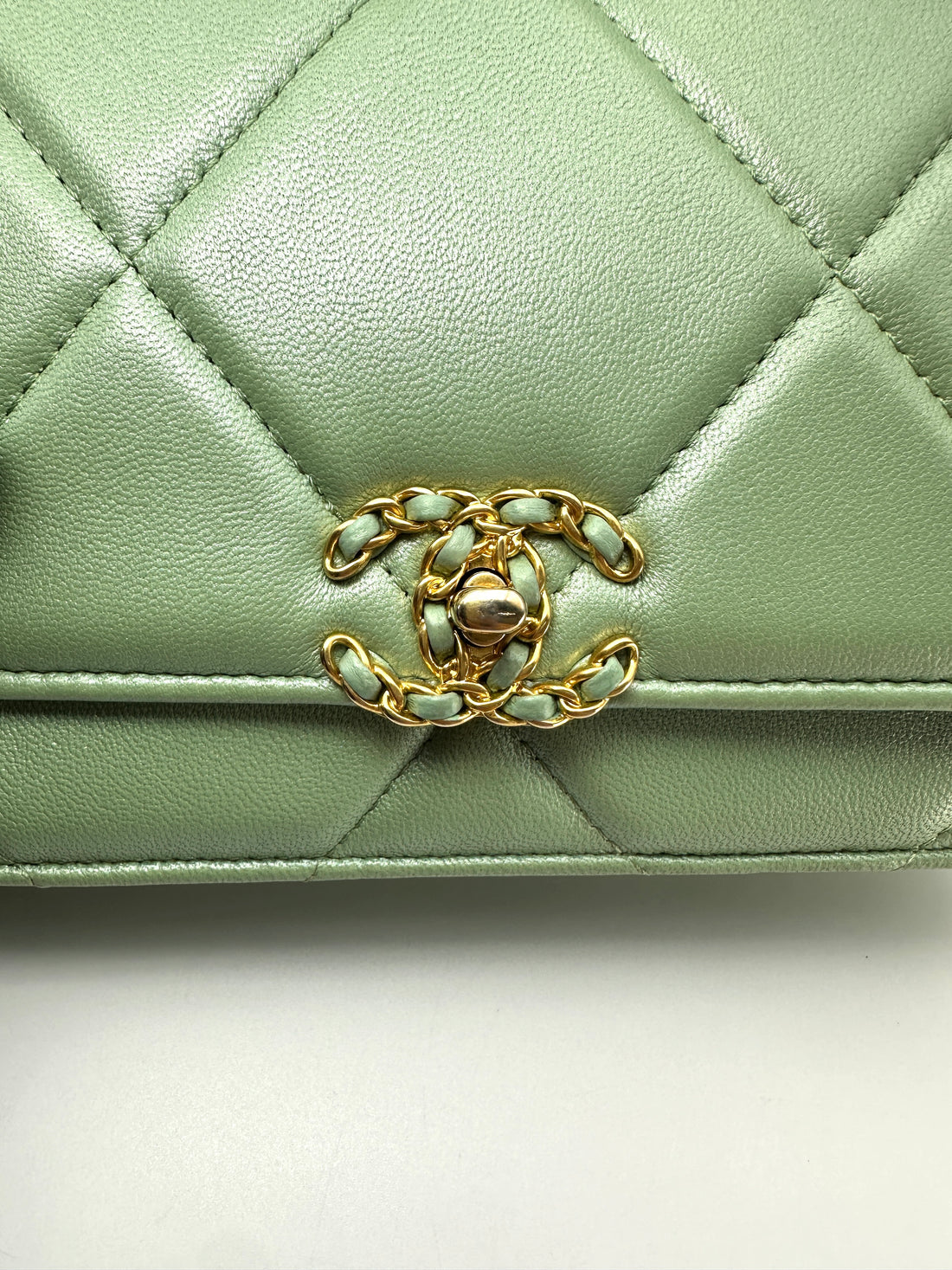 Chanel 23S 19Bag Green Quilted Leather Wallet On Chain(JL***K6) CC2380