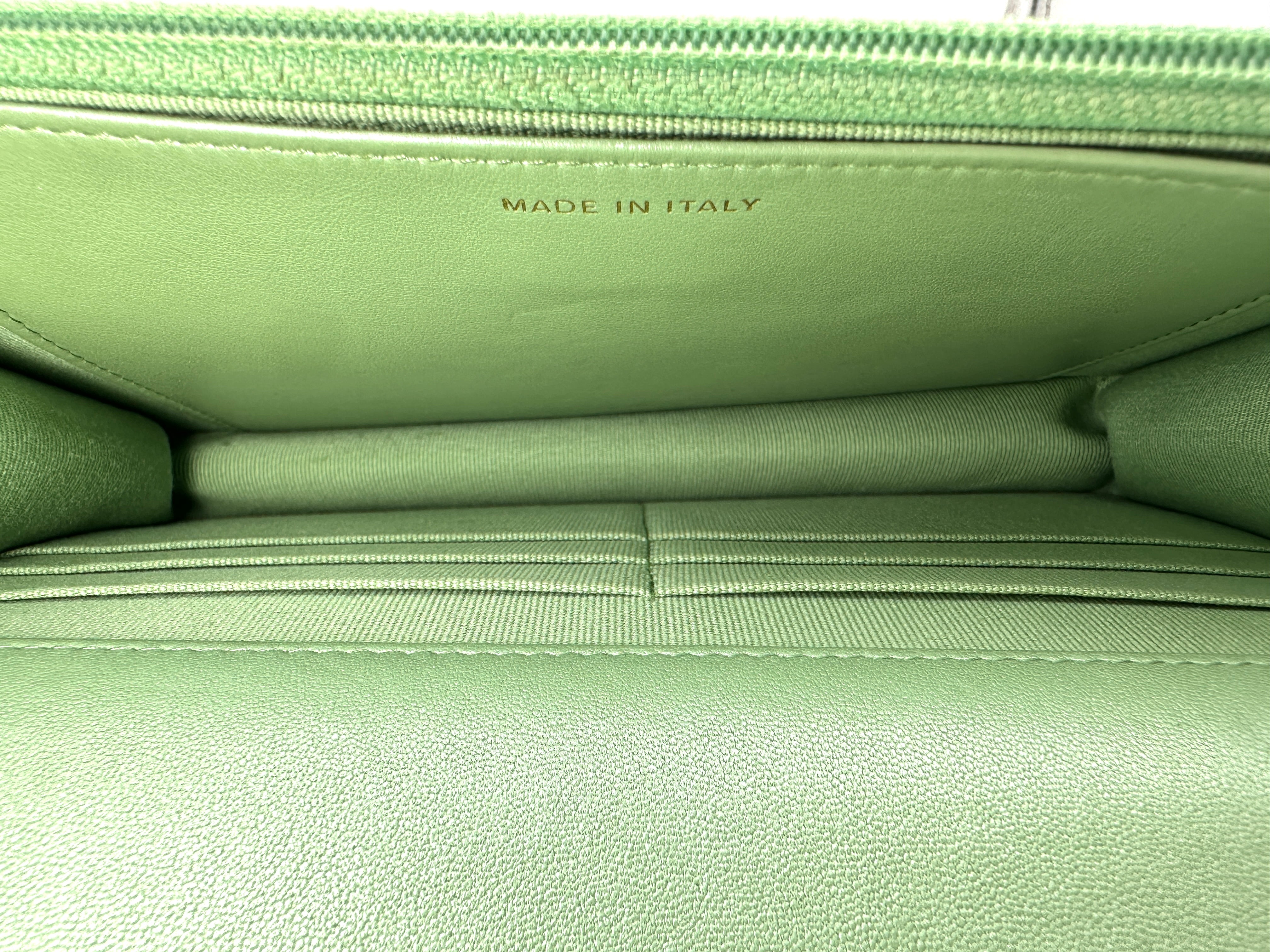 Chanel 23S 19Bag Green Quilted Leather Wallet On Chain(JL***K6) CC2380