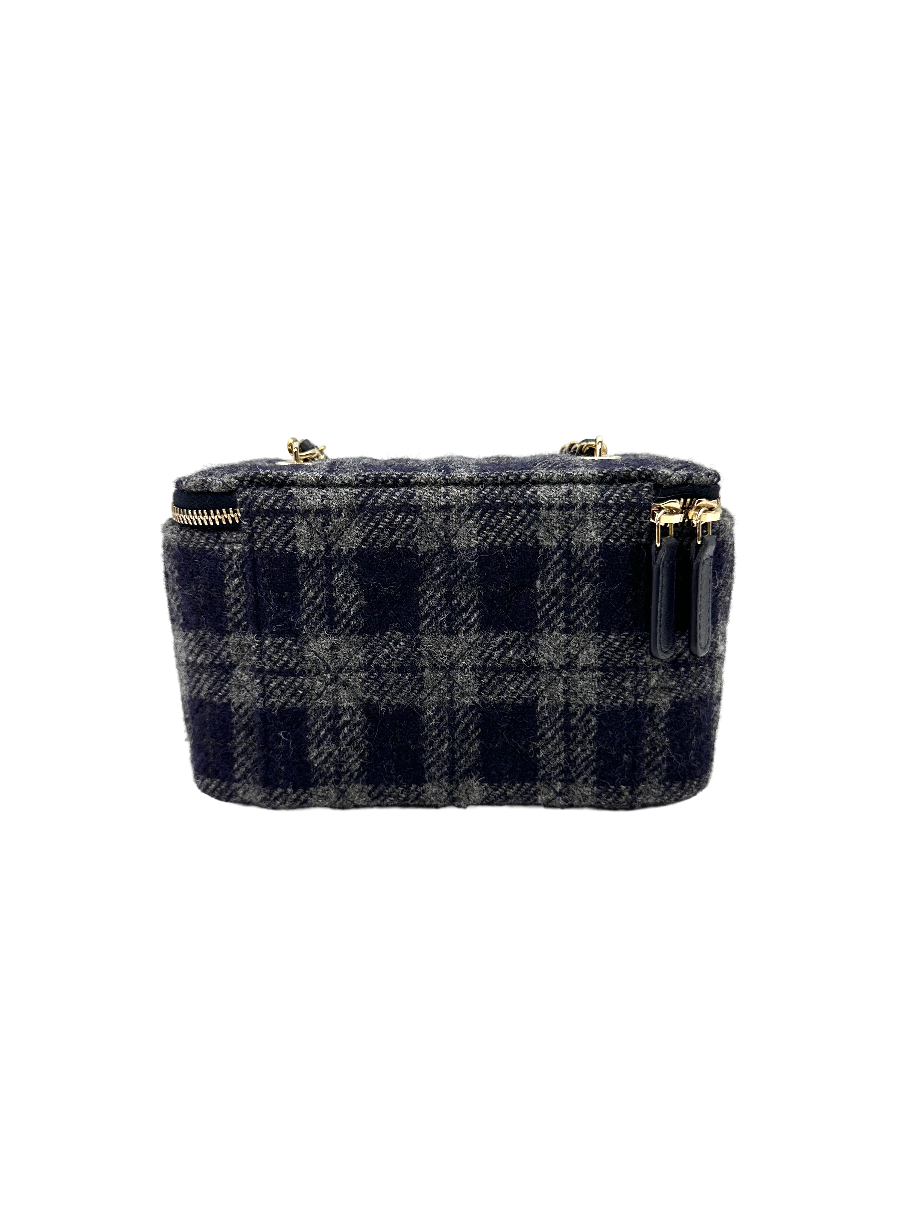 Chanel 22K Navy Tweed Leather Vanity Case(T7***U5) IRIS258
