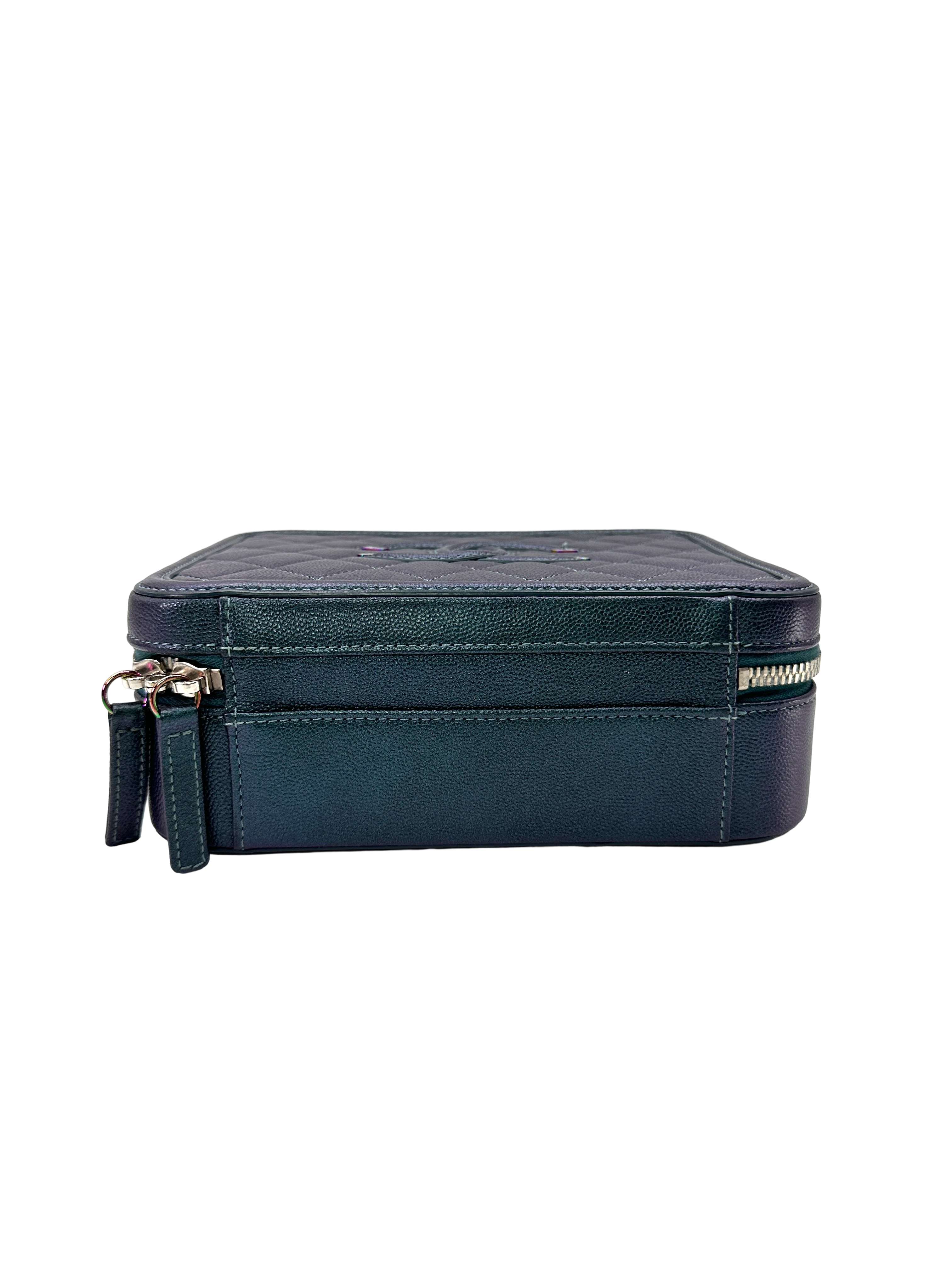 Chanel CC Filigree Black Quilted Leather Top Handle Vanity Case With Iridescent Hardware(26***33) CC2389
