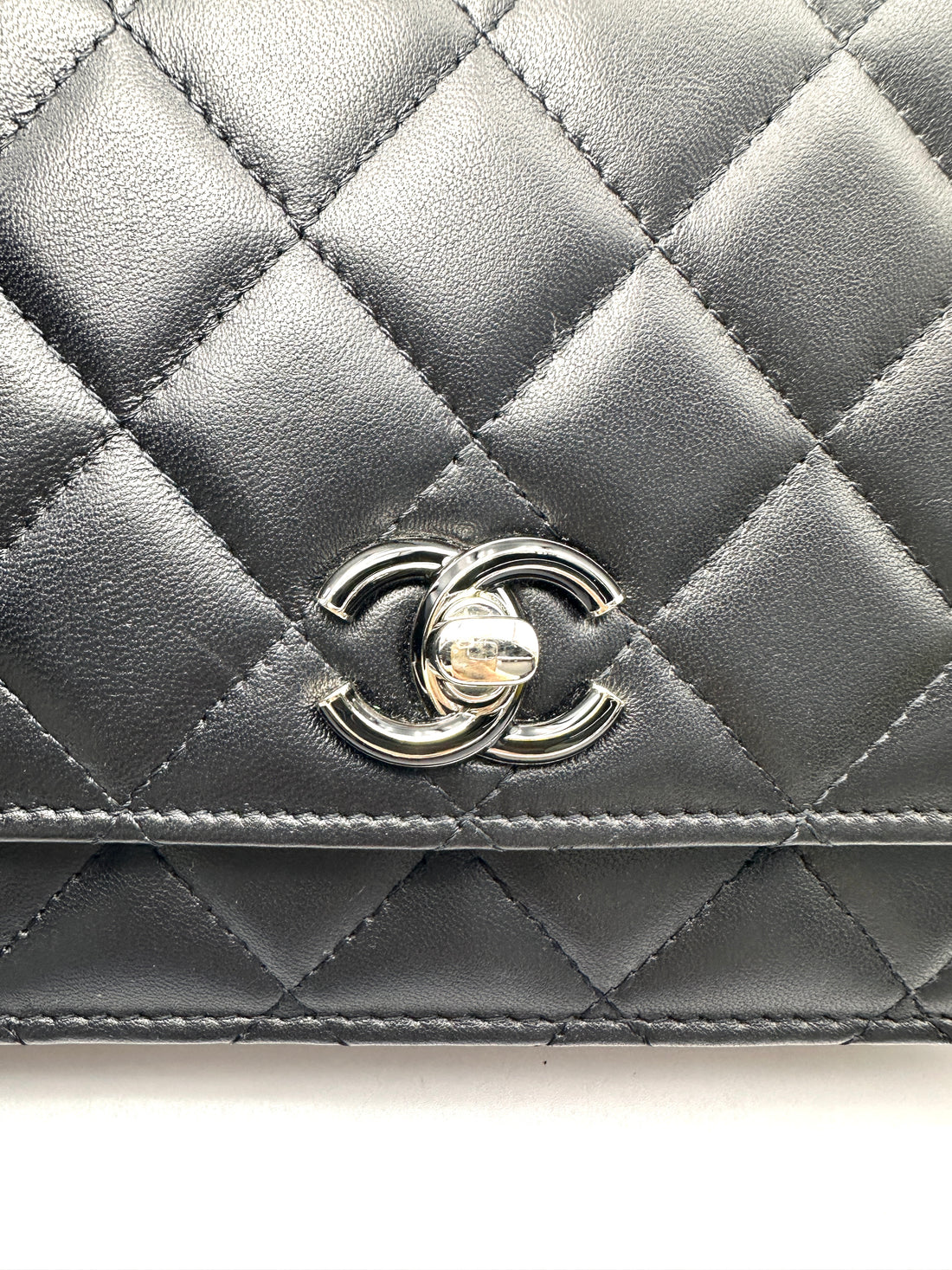 Chanel 24C Black Quilted Lambskin Top Handle Bag(H4***2J) CC2392