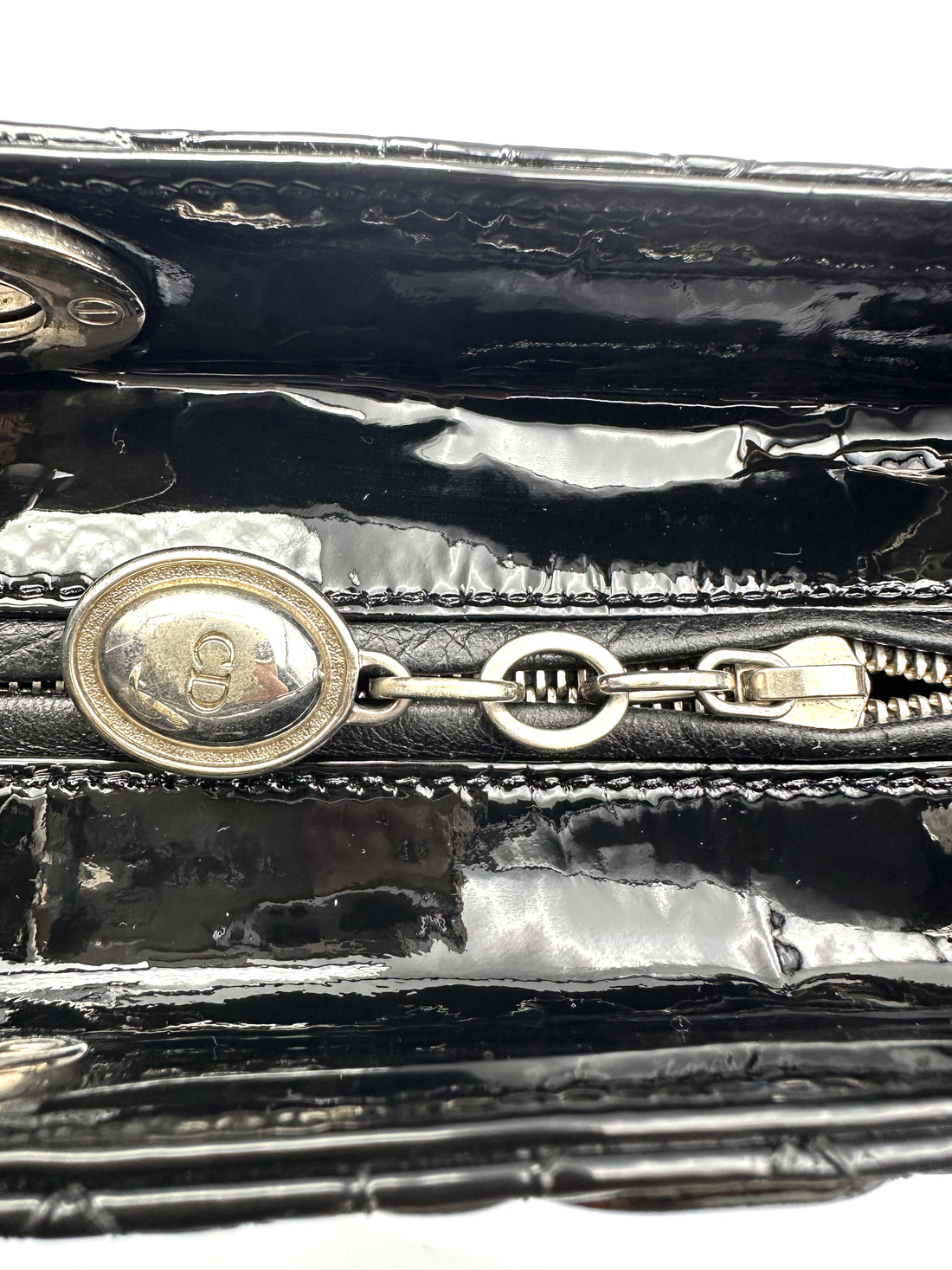 Christian Dior Lady Dior Black Cannage Patent Leather Handle Bag DR862