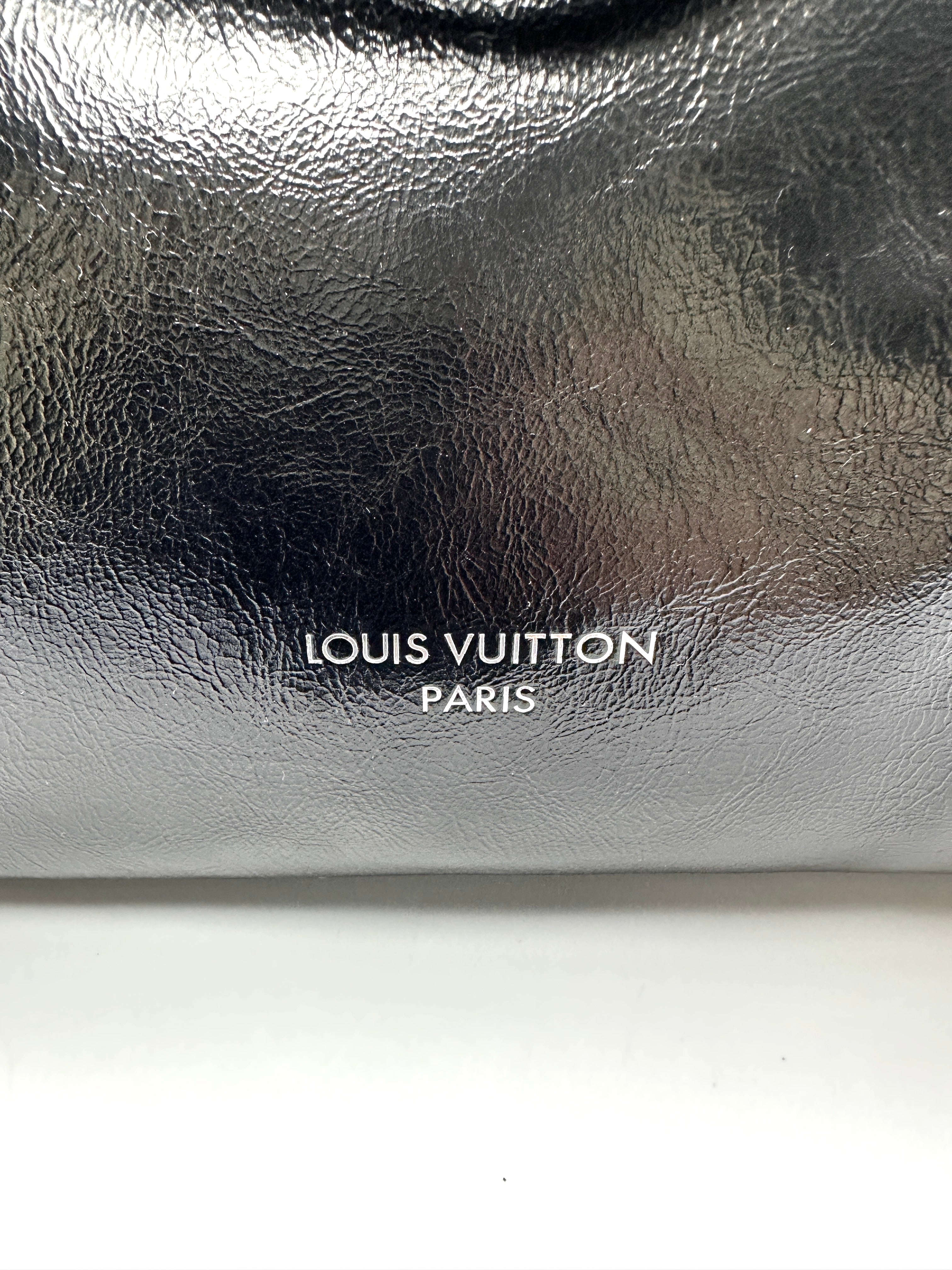 Louis Vuitton Speedy30 Black Lambskin Handle Bag LV3172