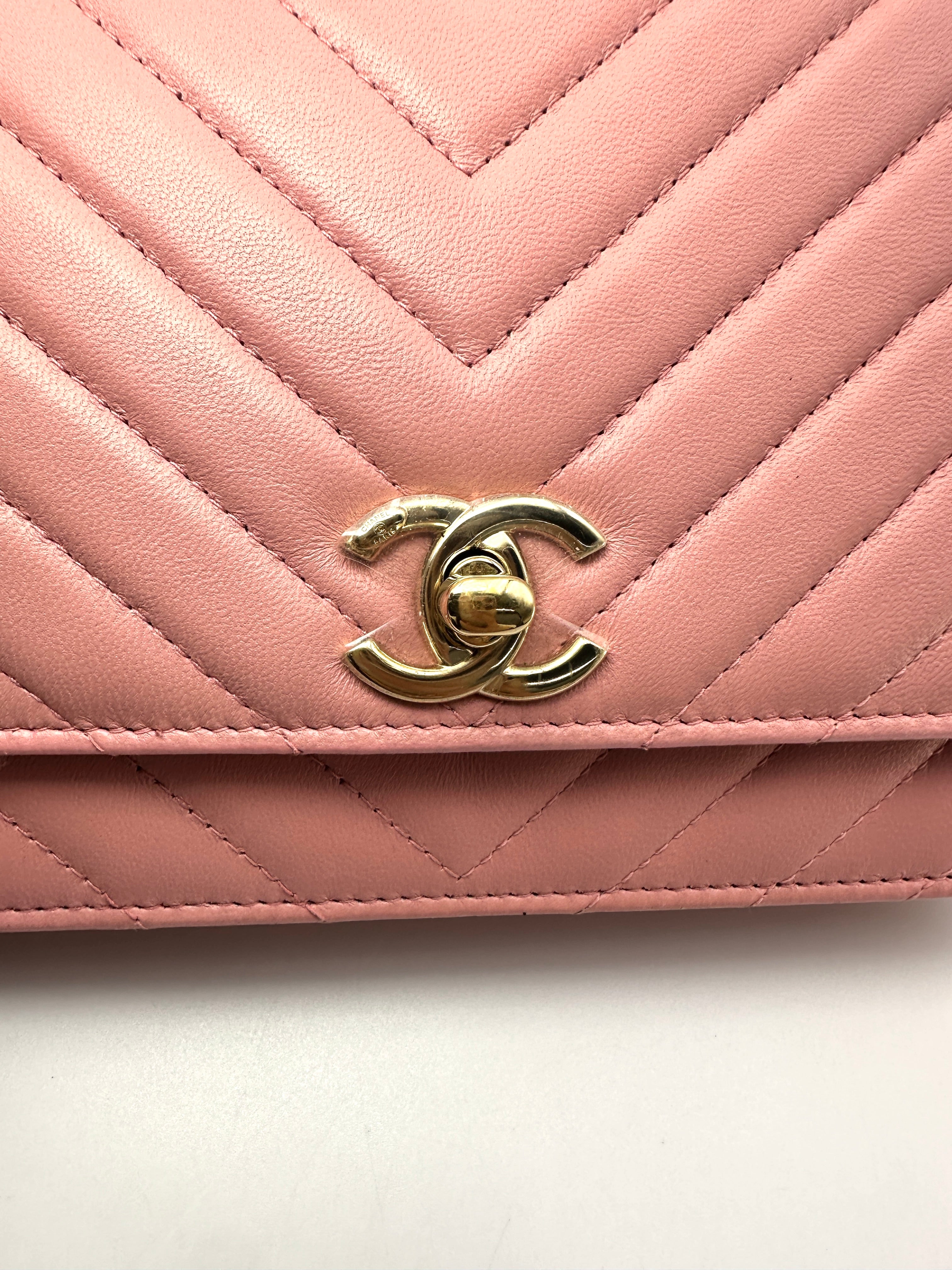 Chanel Trendy CC Pink Chevron Quilted Lambskin Wallet On Chain(25***96) CC2396
