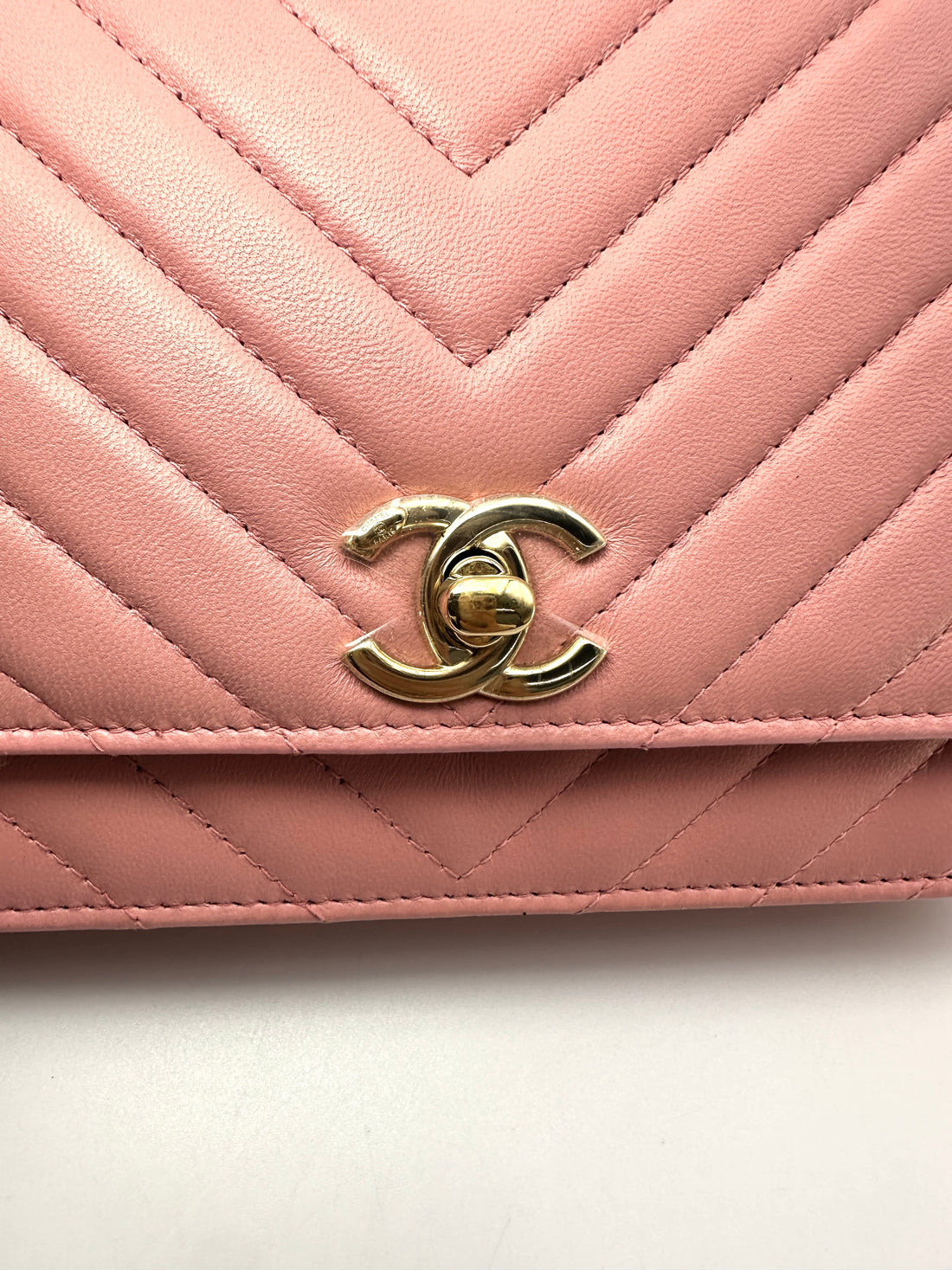 Chanel Trendy CC Pink Chevron Quilted Lambskin Wallet On Chain(25***96) CC2396