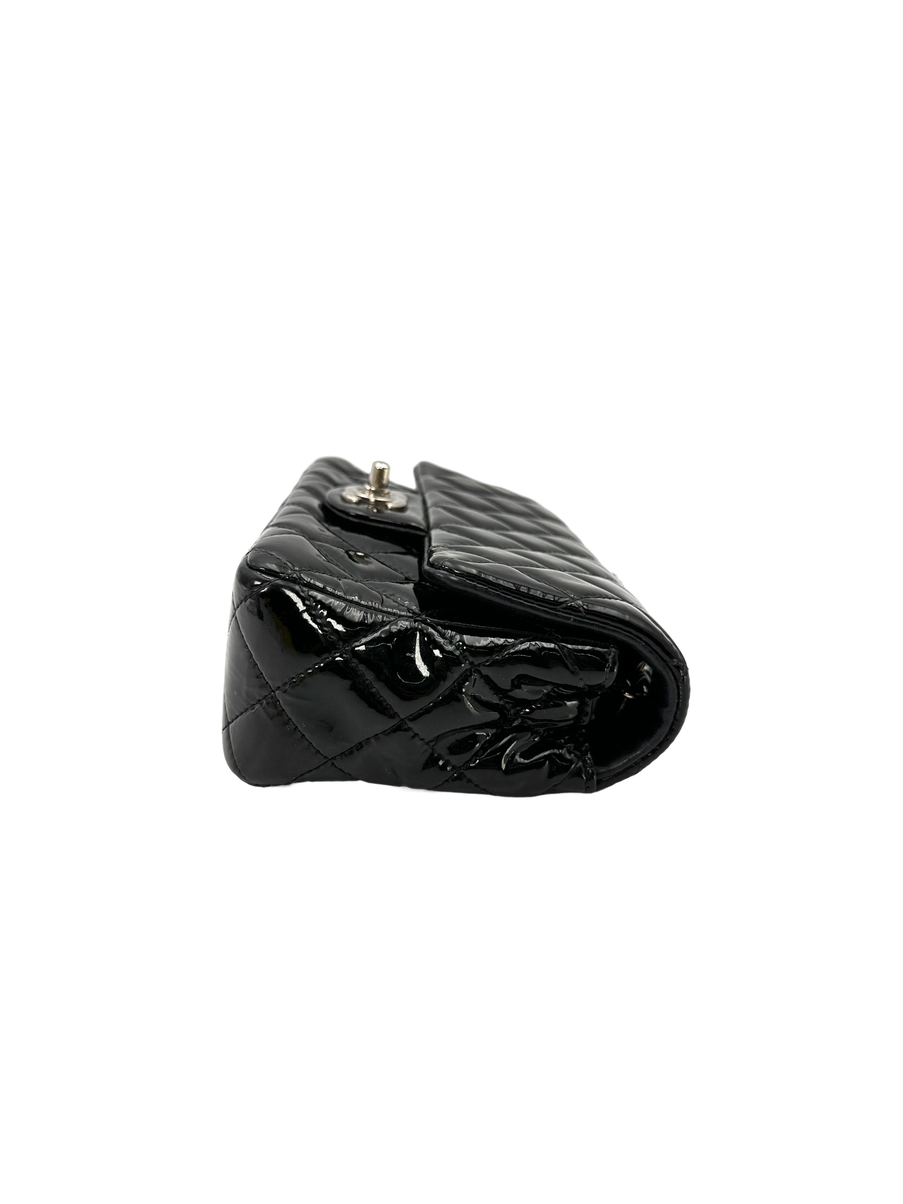 Chanel Classic Flap Black Quilted Patent Leather Mini Shoulder Bag(19***87) CC2400