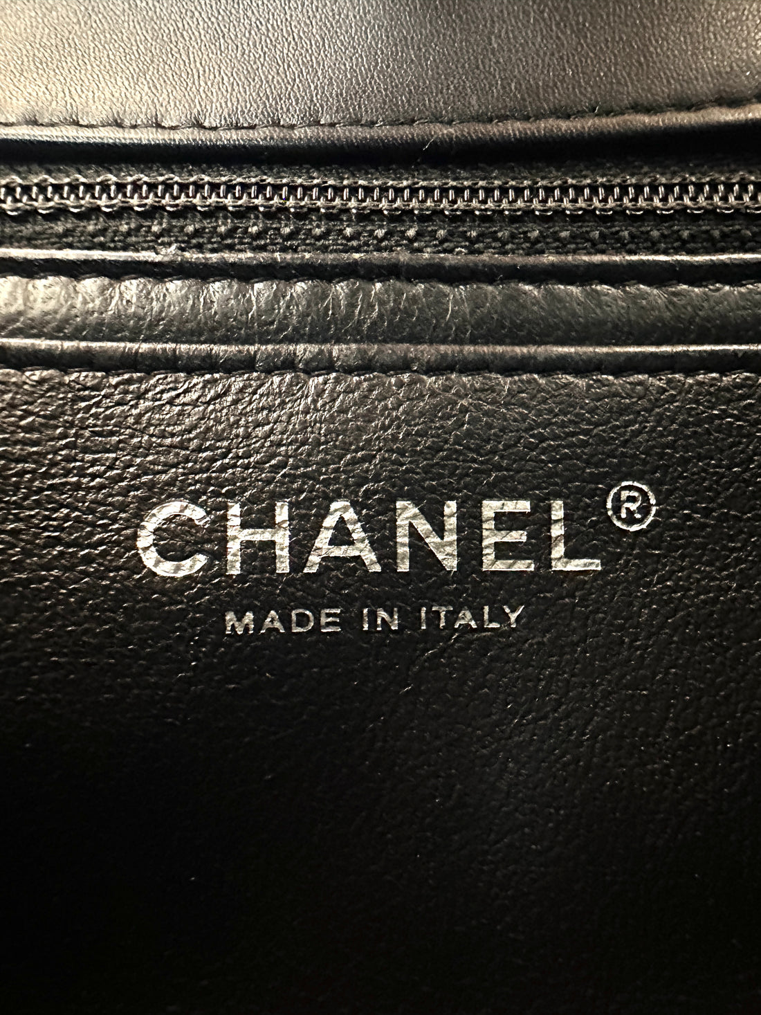 Chanel Classic Flap Black Quilted Patent Leather Mini Shoulder Bag(19***87) CC2400
