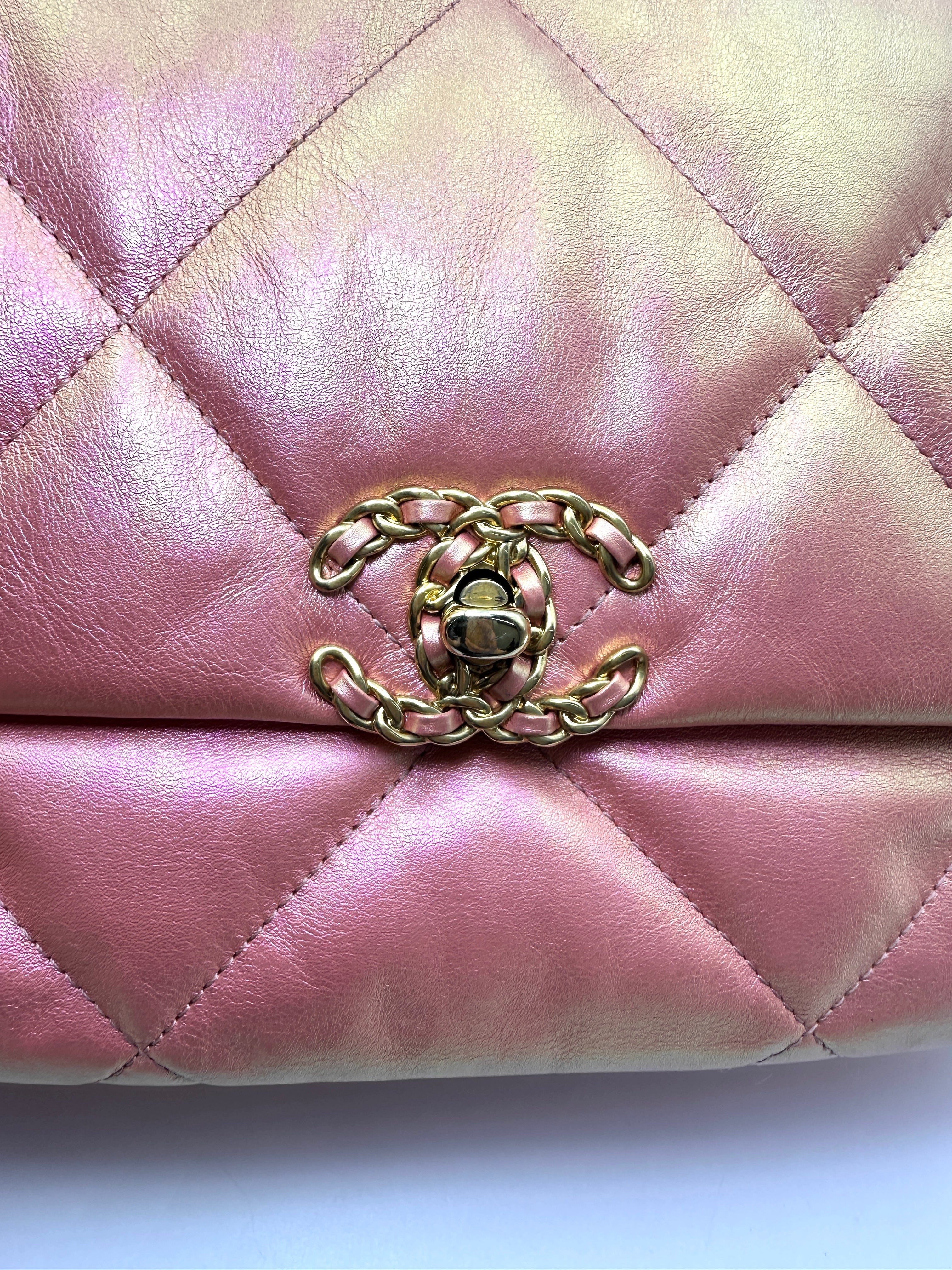 Chanel 19Bag Iridescent Pink Quilted Leather Flap Bag(31***87) CC2394