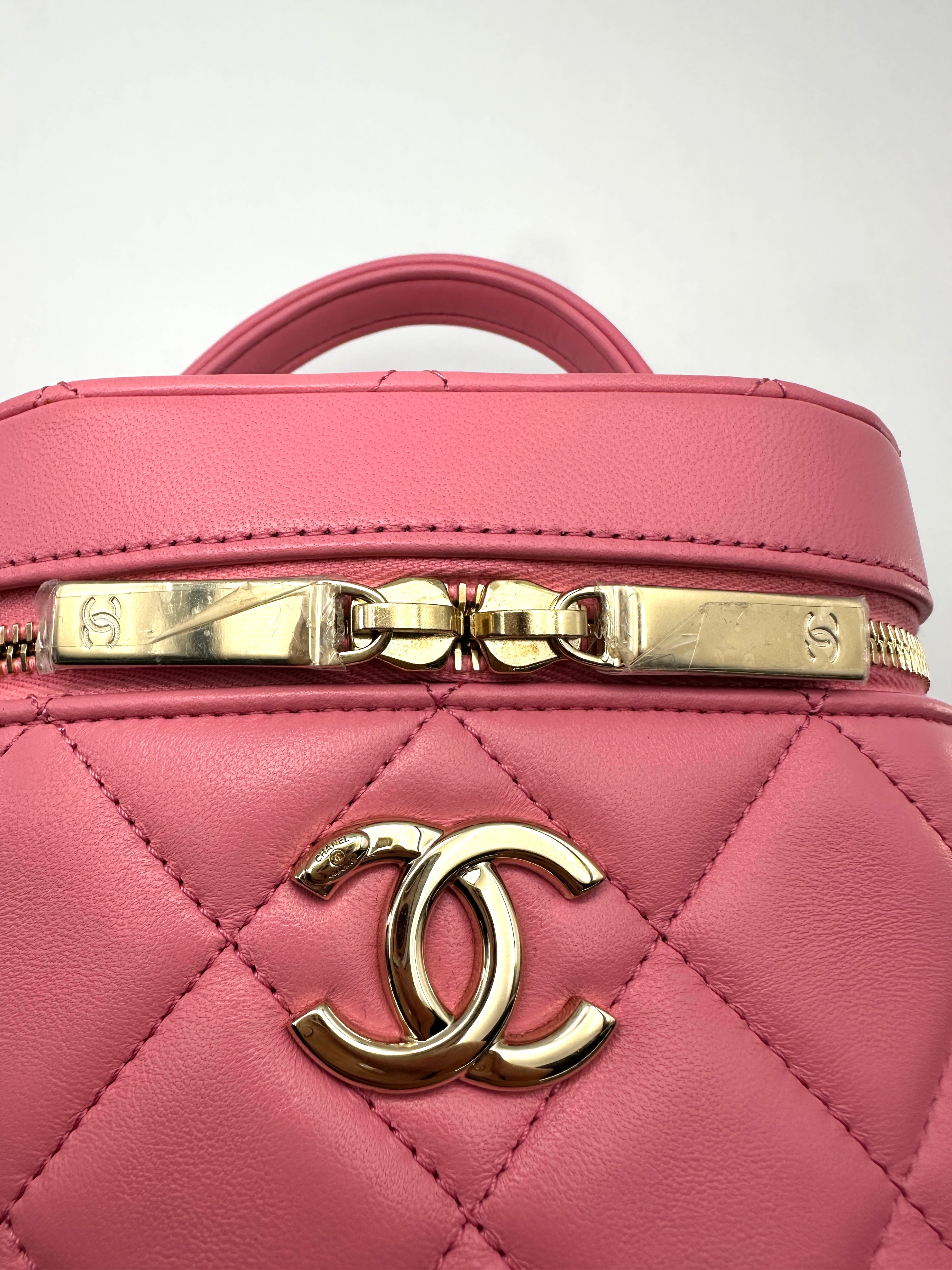 Chanel Trendy CC Pink Quilted Leather Top Handle Vanity Case(30***31) CC2397