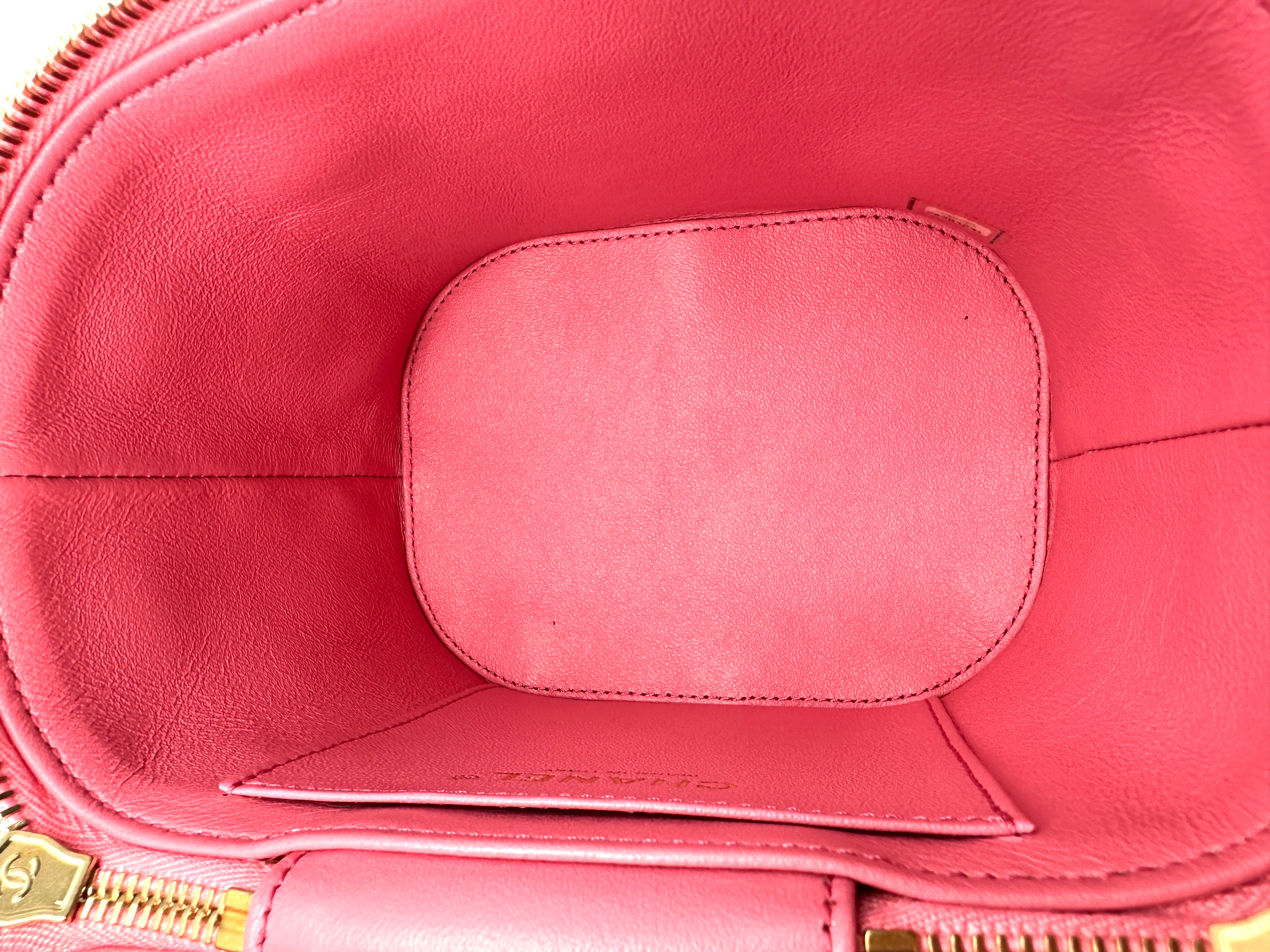 Chanel Trendy CC Pink Quilted Leather Top Handle Vanity Case(30***31) CC2397