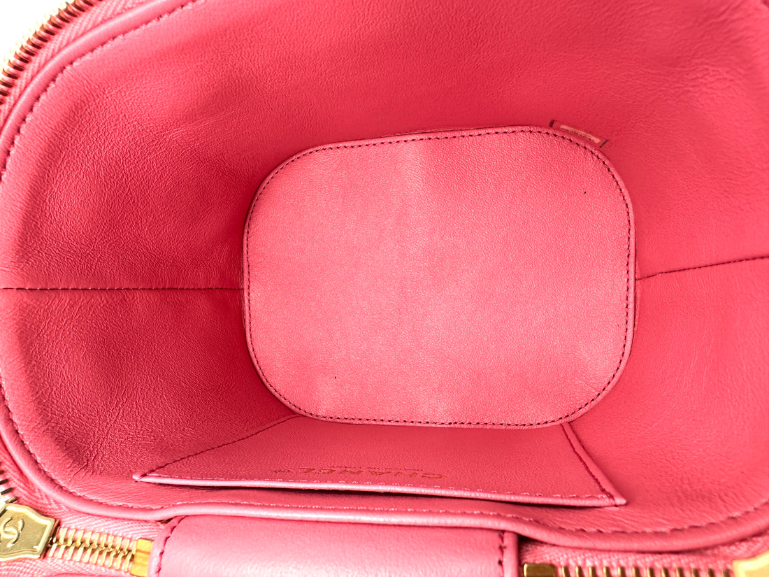 Chanel Trendy CC Pink Quilted Leather Top Handle Vanity Case(30***31) CC2397