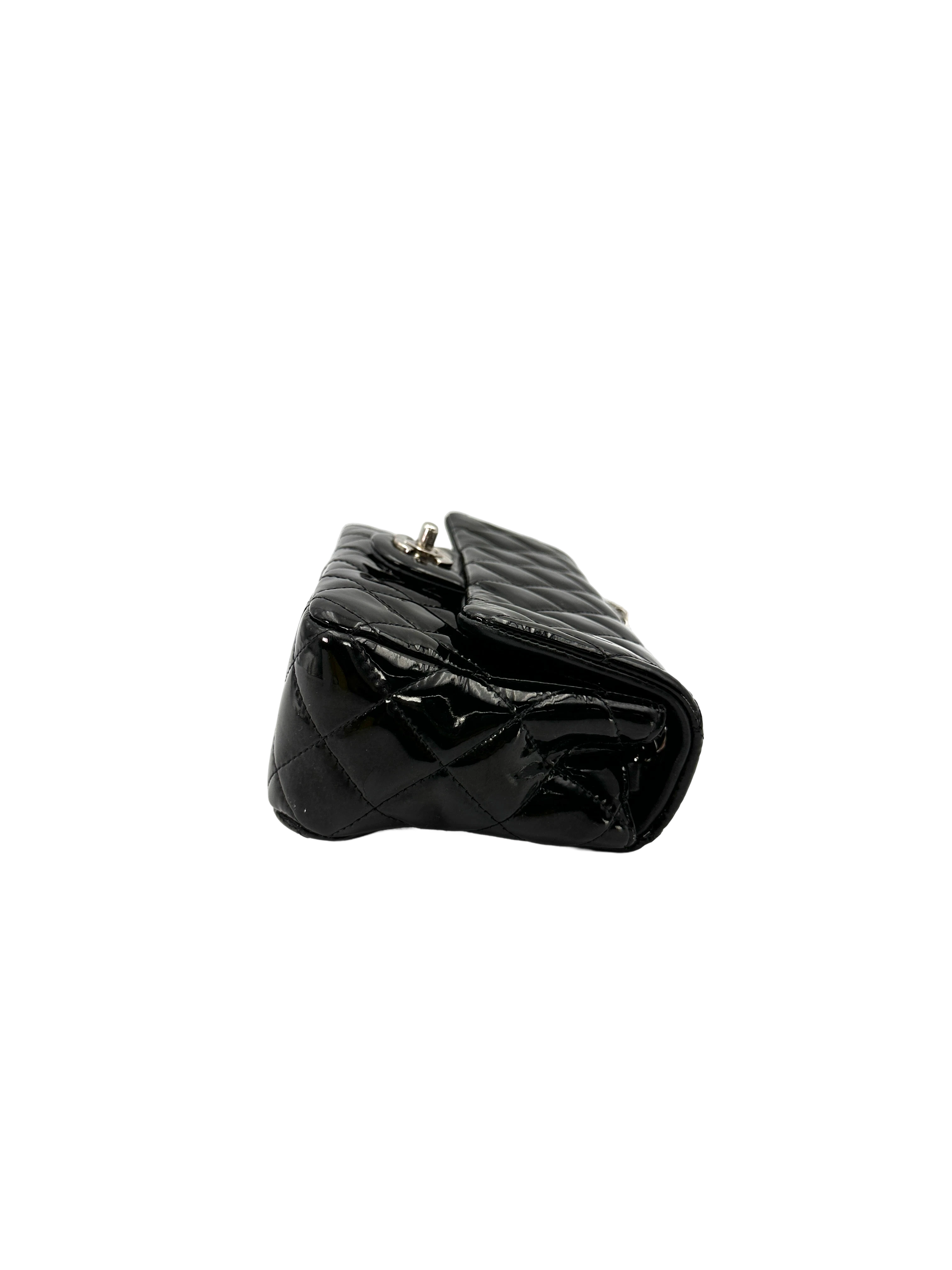 Chanel Classic Flap Black Quilted Patent Leather Mini Shoulder Bag(20***69) CC2402