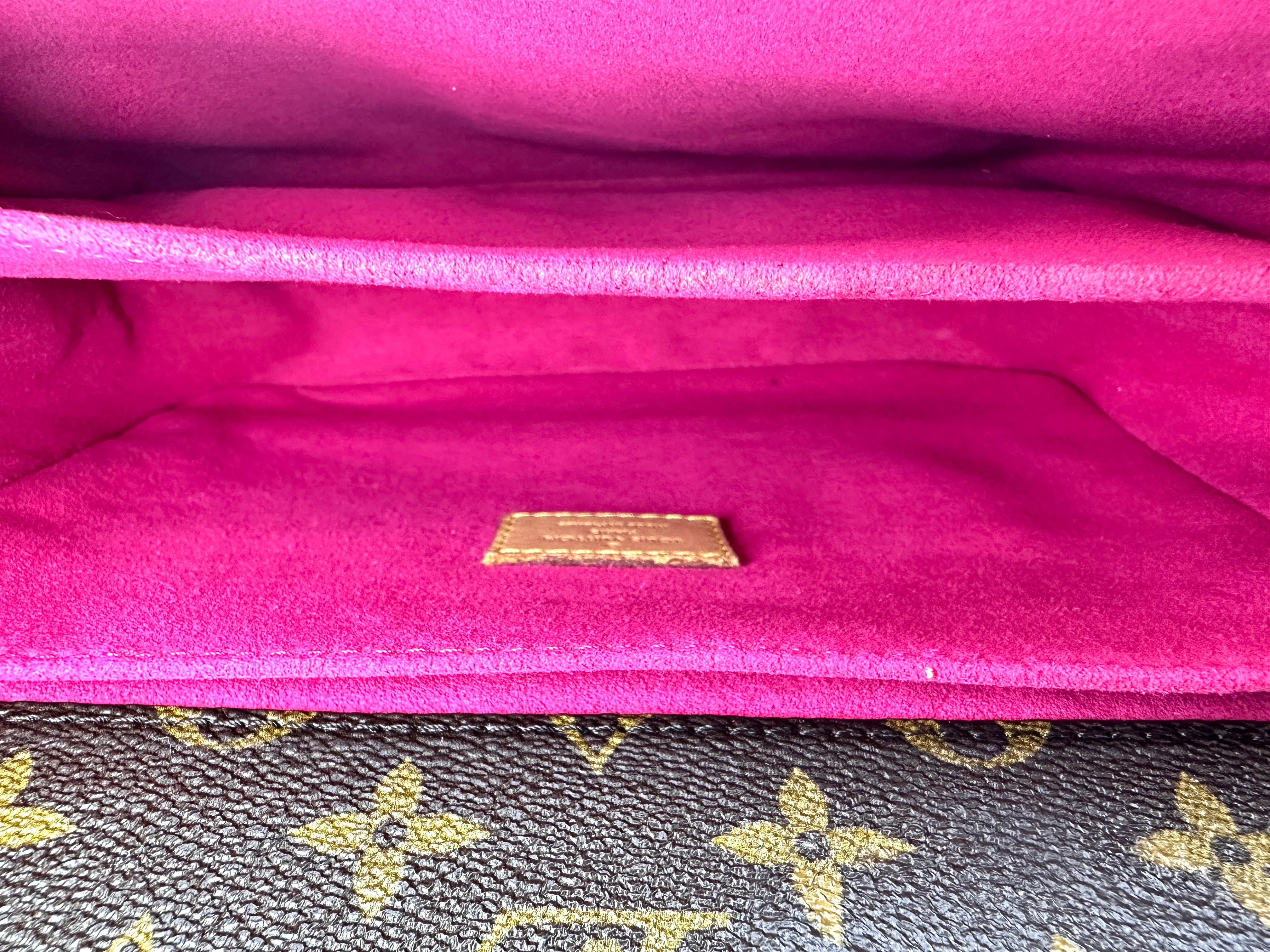 Louis Vuitton Love Lock Monogram Canvas Pochette Metis LV3180
