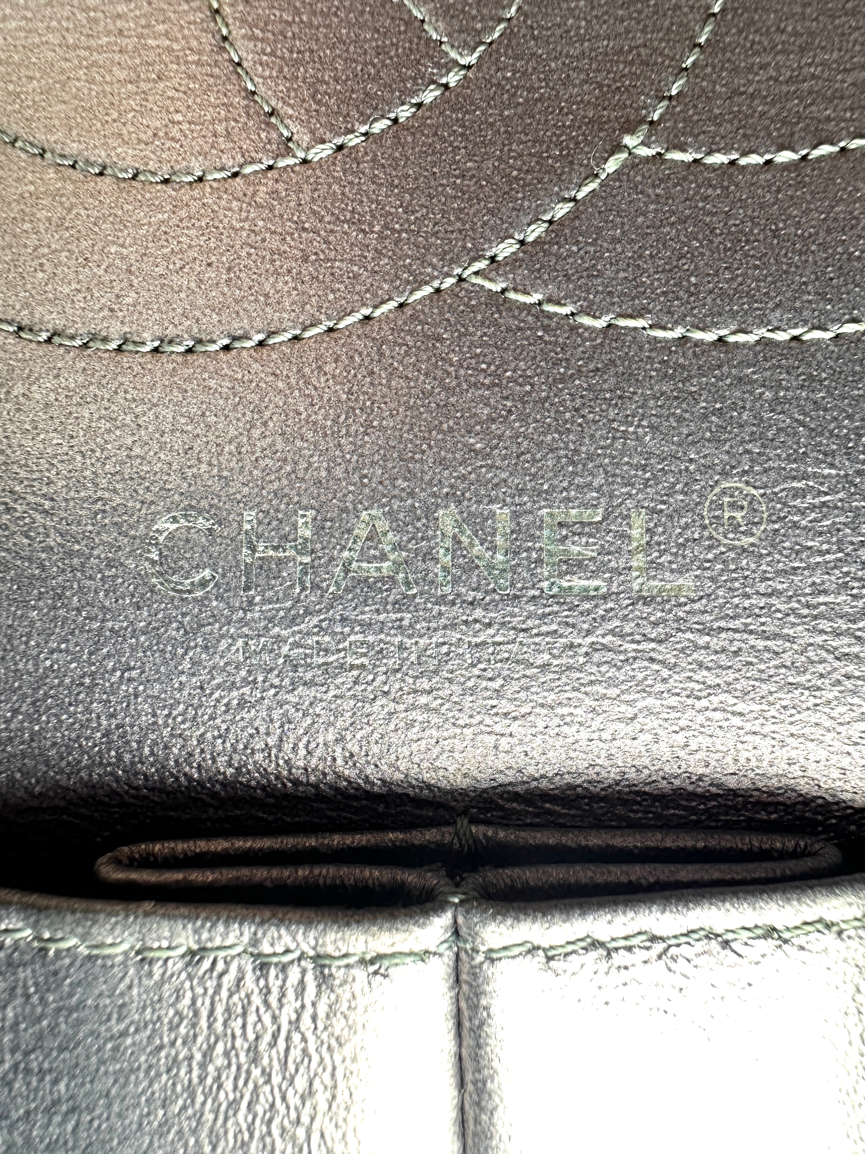 Chanel 2.55 Reissue Iridescent Purple Chevron Quilted Leather Flap Bag(24***86) CC2414