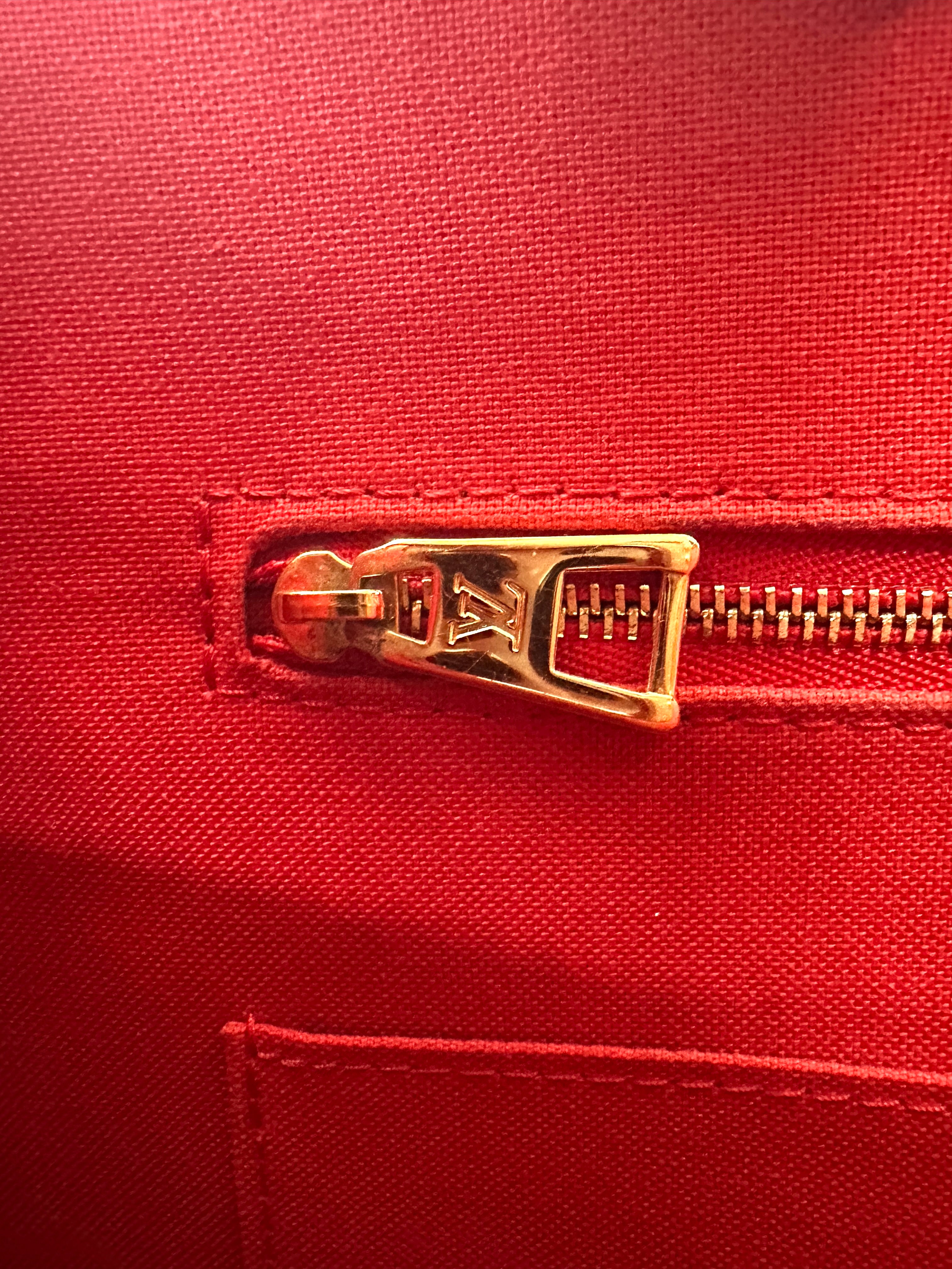 Louis Vuitton Onthego GM Monogram Canvas Handle Bag LV3188