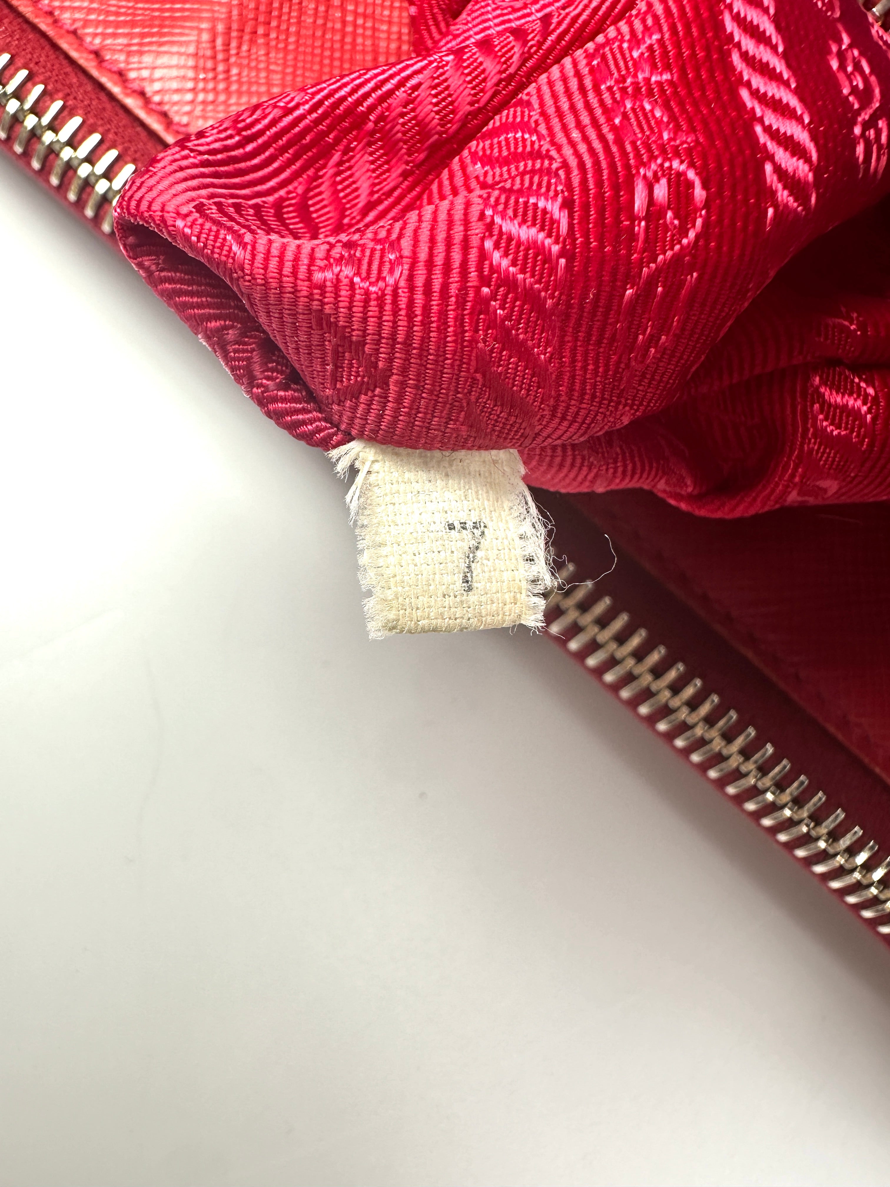Prada Galleria Red Saffiano Leather Handle Bag PR531