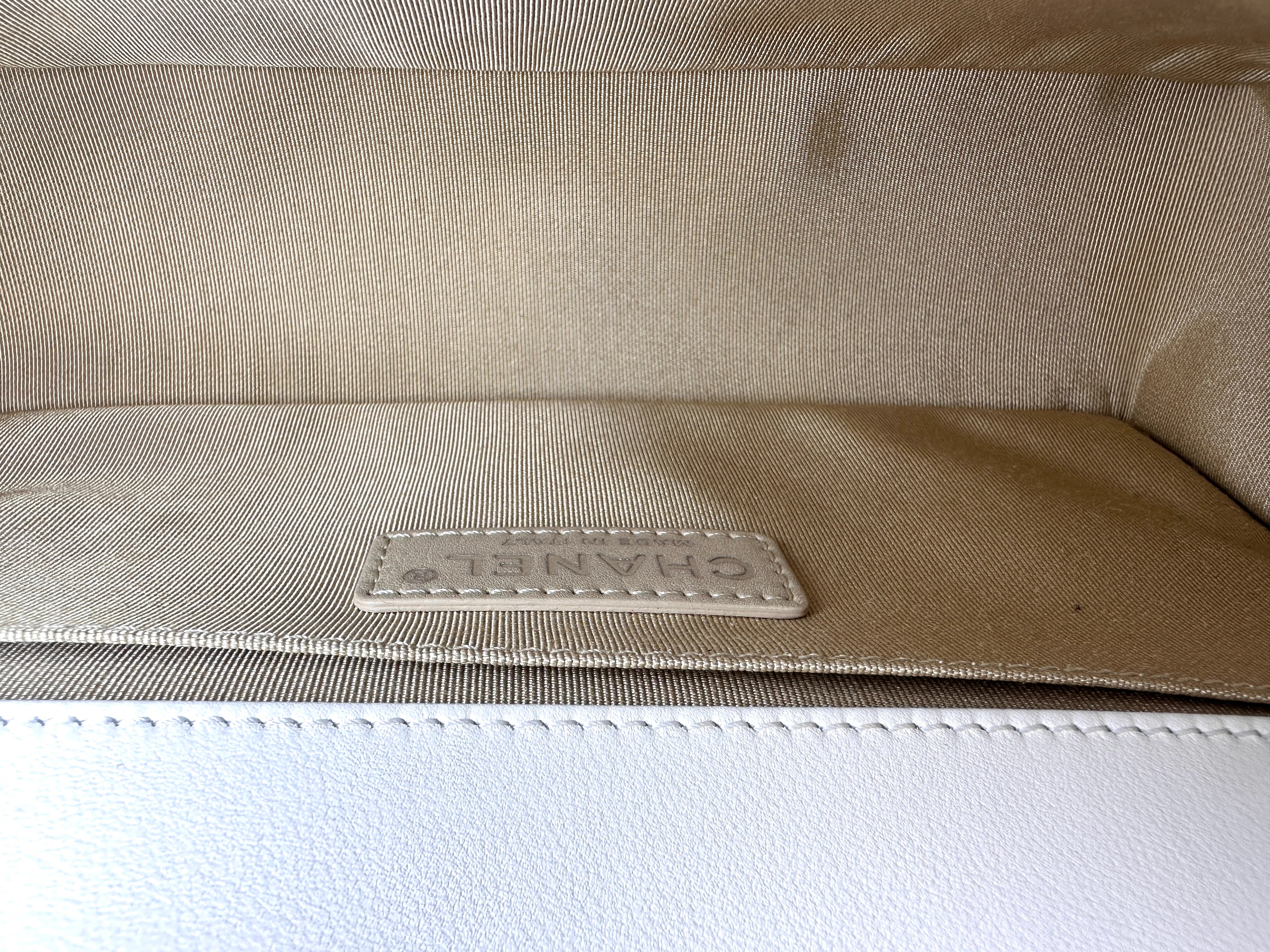 Chanel LeBoy White Quilted Leather Medium Size Flap Bag With Silver Buckle(19***93) CC2412