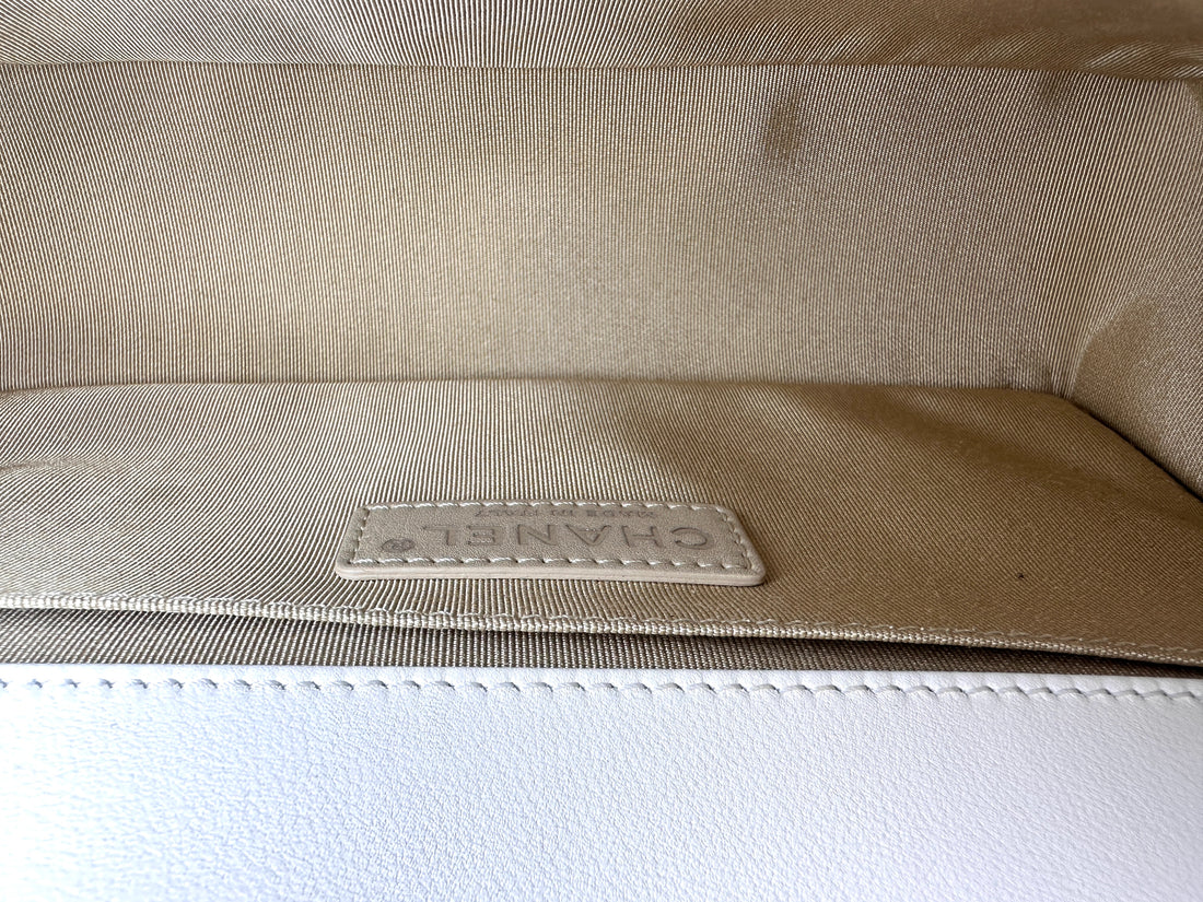 Chanel LeBoy White Quilted Leather Medium Size Flap Bag With Silver Buckle(19***93) CC2412