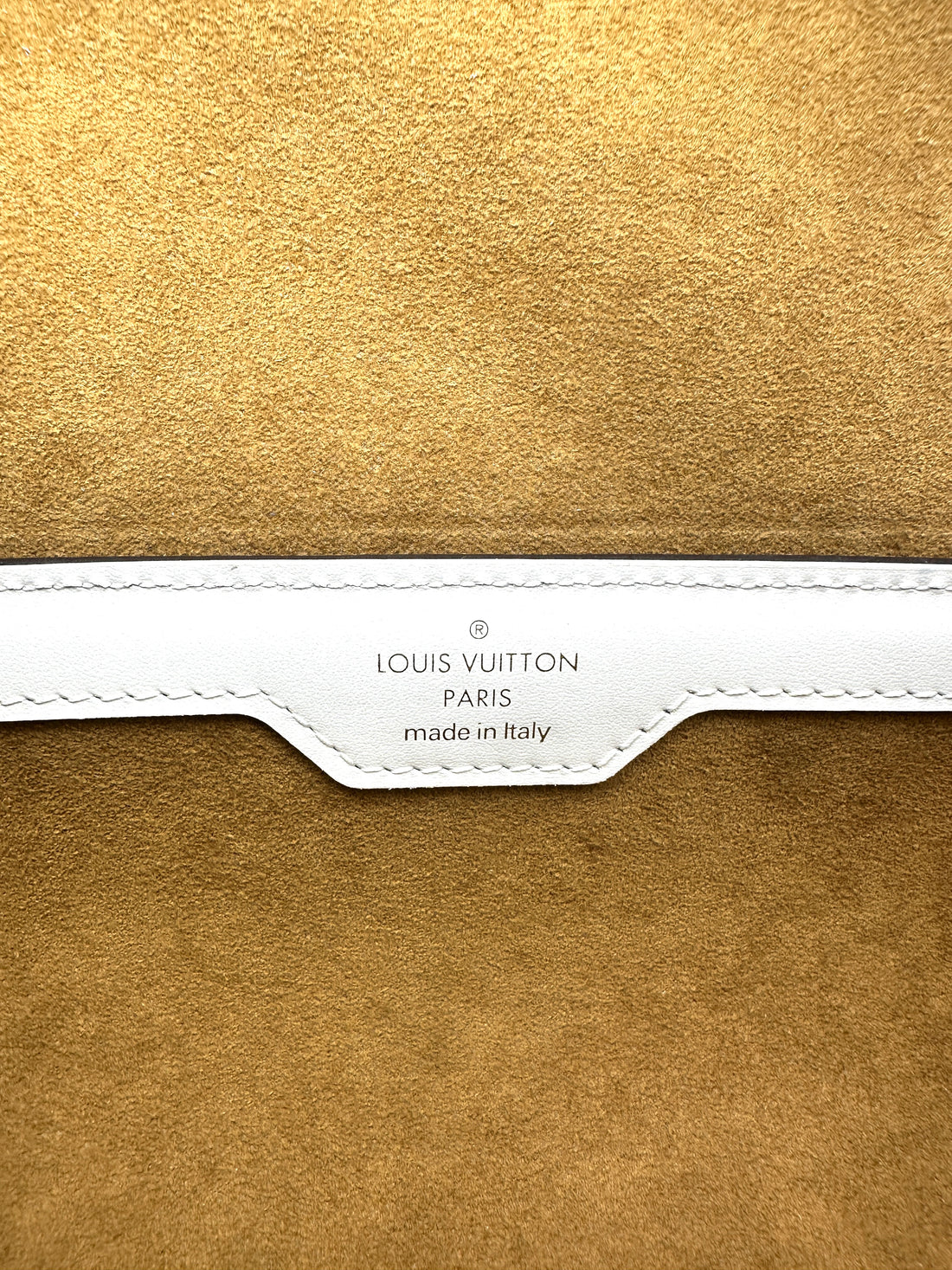 Louis Vuitton Papillon White Trim Monogram Canvas Shoulder Bag LV3193