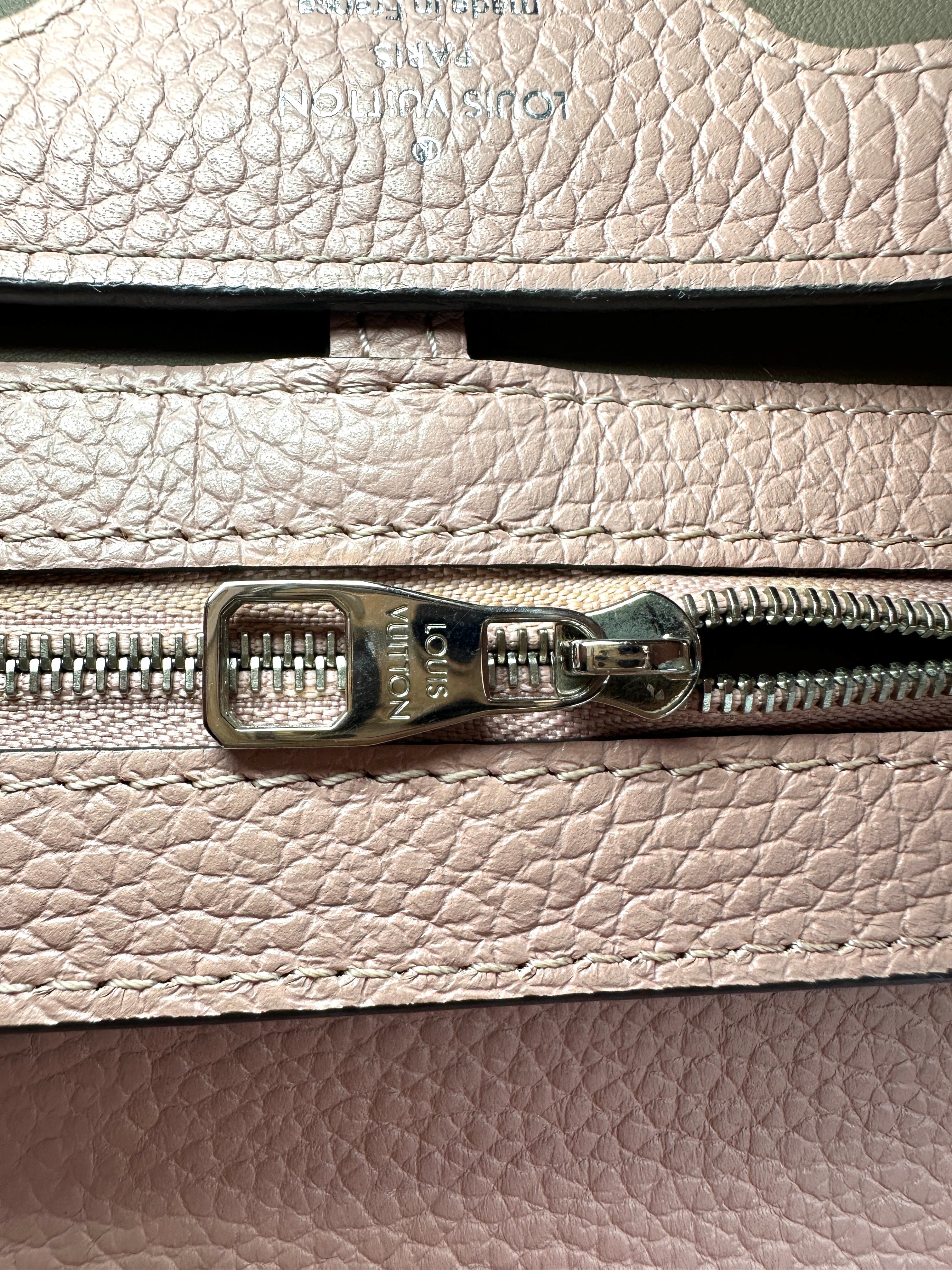 Louis Vuitton Capucines MM Pink Taurillon Leather Handle Bag LV3197