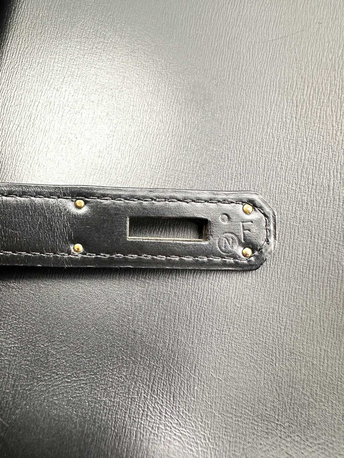 Hermes Kelly32 Black Leather Top Handle Bag With Gold Hardware HR140
