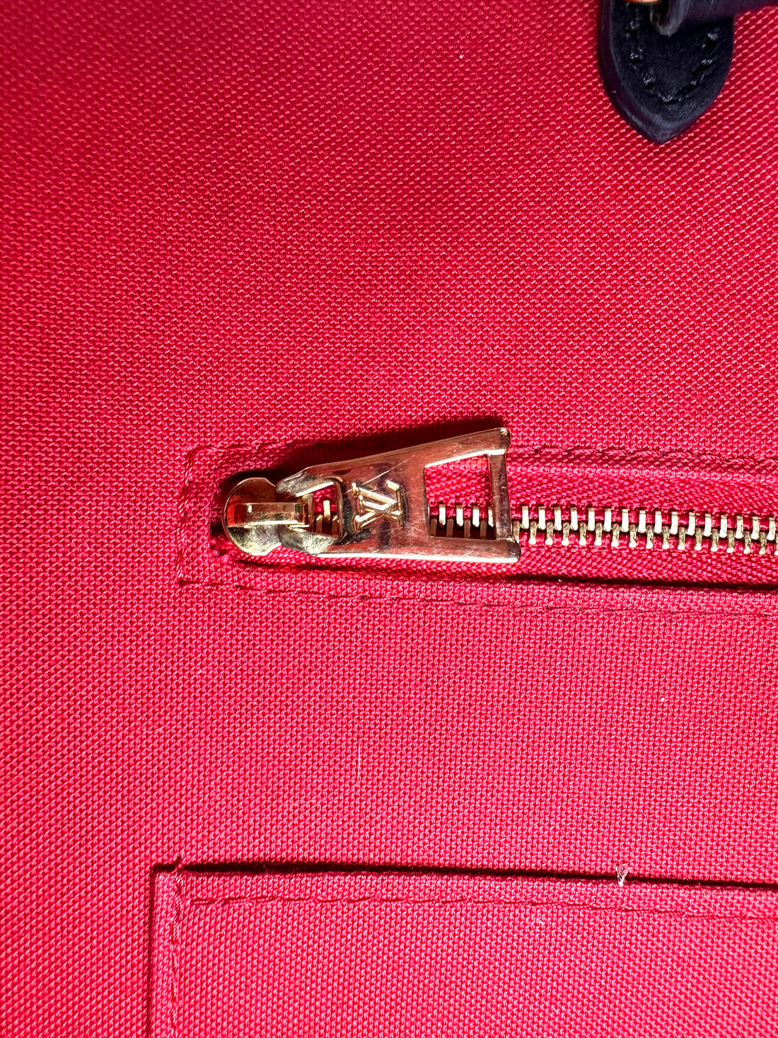 Louis Vuitton Onthego GM Monogram Canvas Handle Bag LV3212