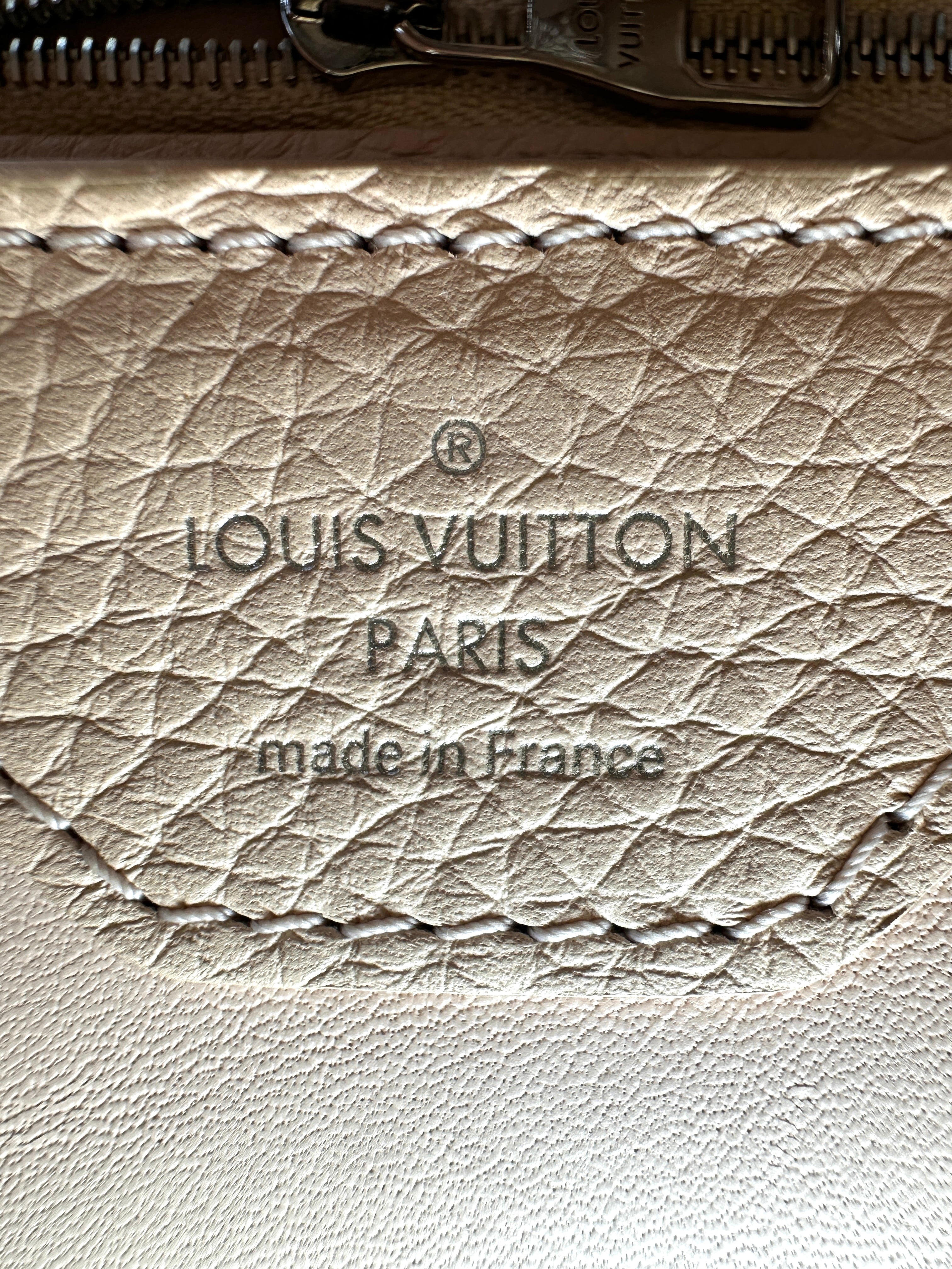 Louis Vuitton Capucines MM Blue Taurillon Leather Pink Handle Bag LV3213