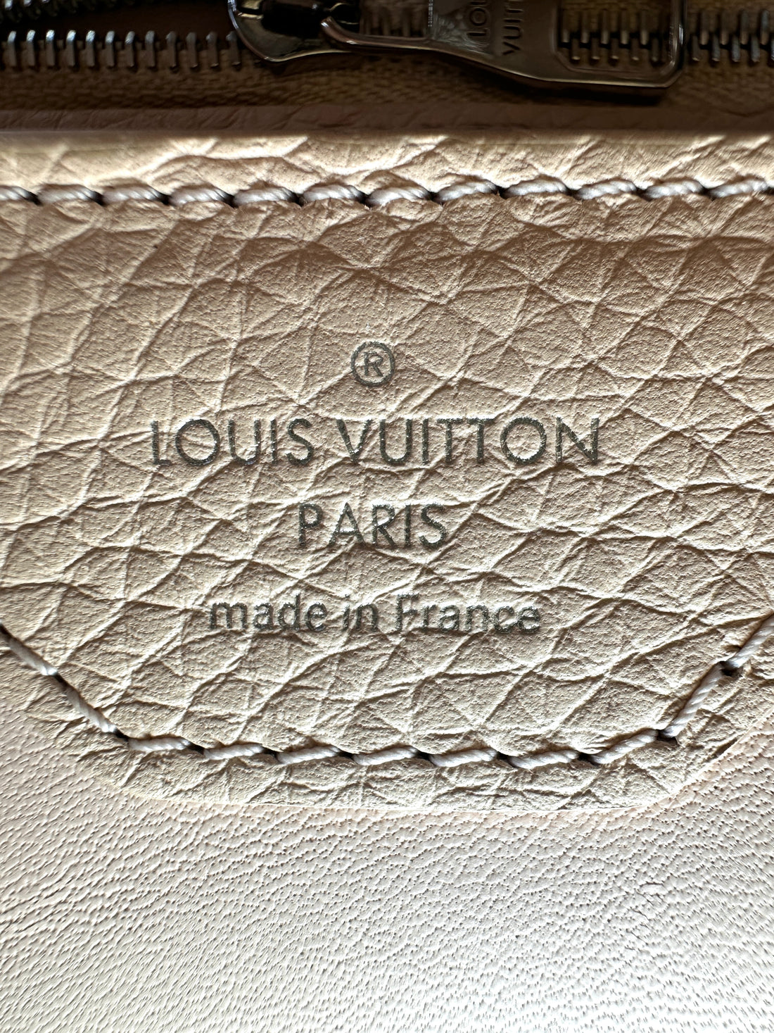 Louis Vuitton Capucines MM Blue Taurillon Leather Pink Handle Bag LV3213