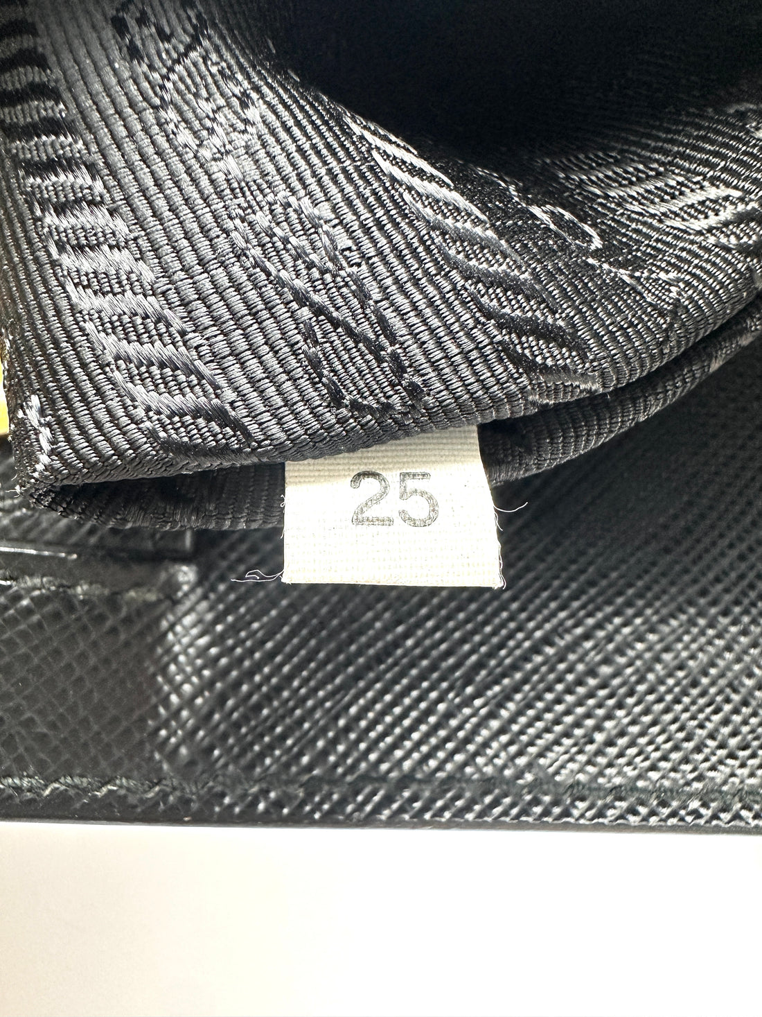 Prada Galleria Black Saffiano Leather Medium Size Handle Bag PR533