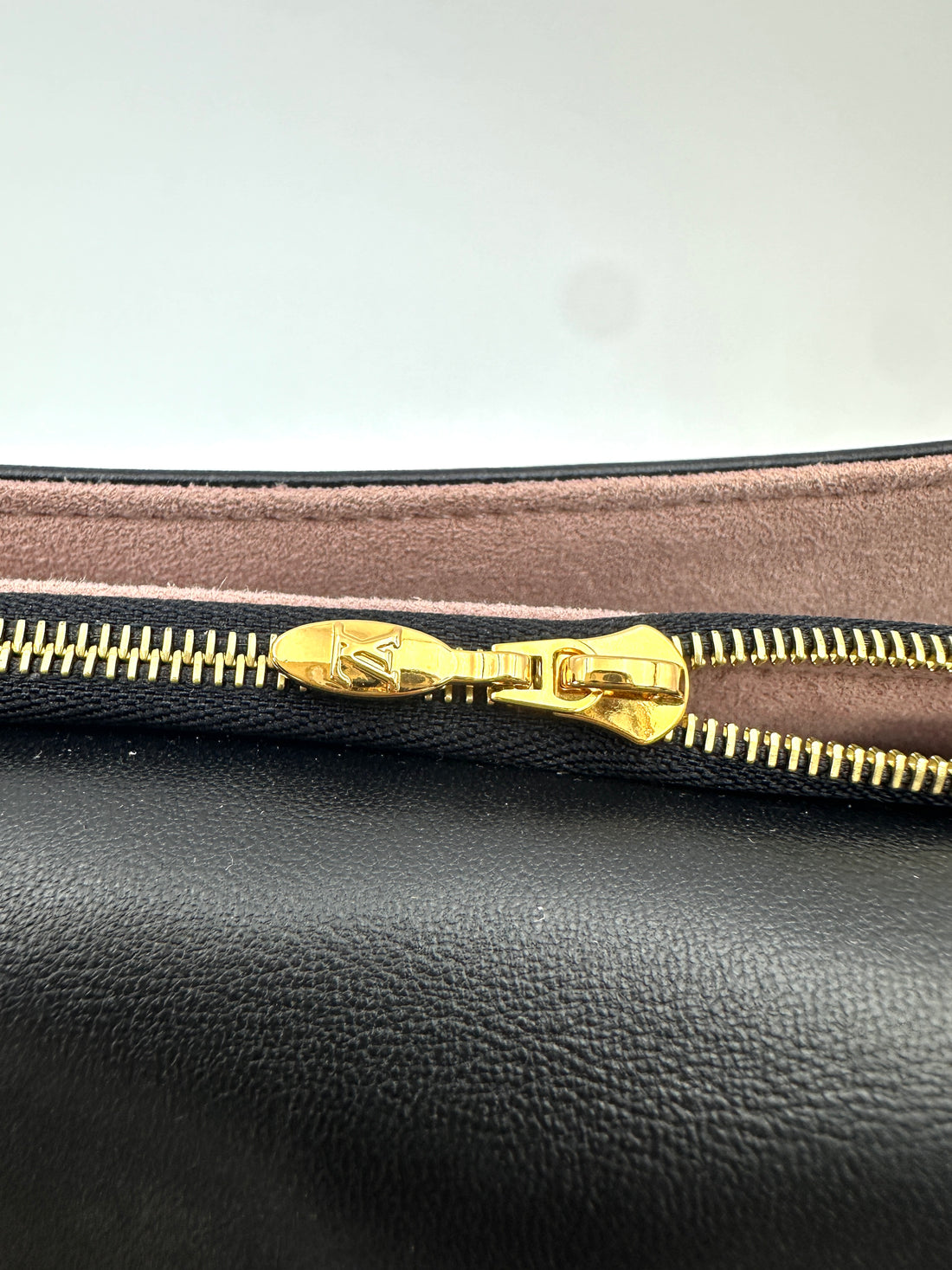 Louis Vuitton Coussin Black Monogram Embossed Puffy Leather Shoulder Bag LV3205
