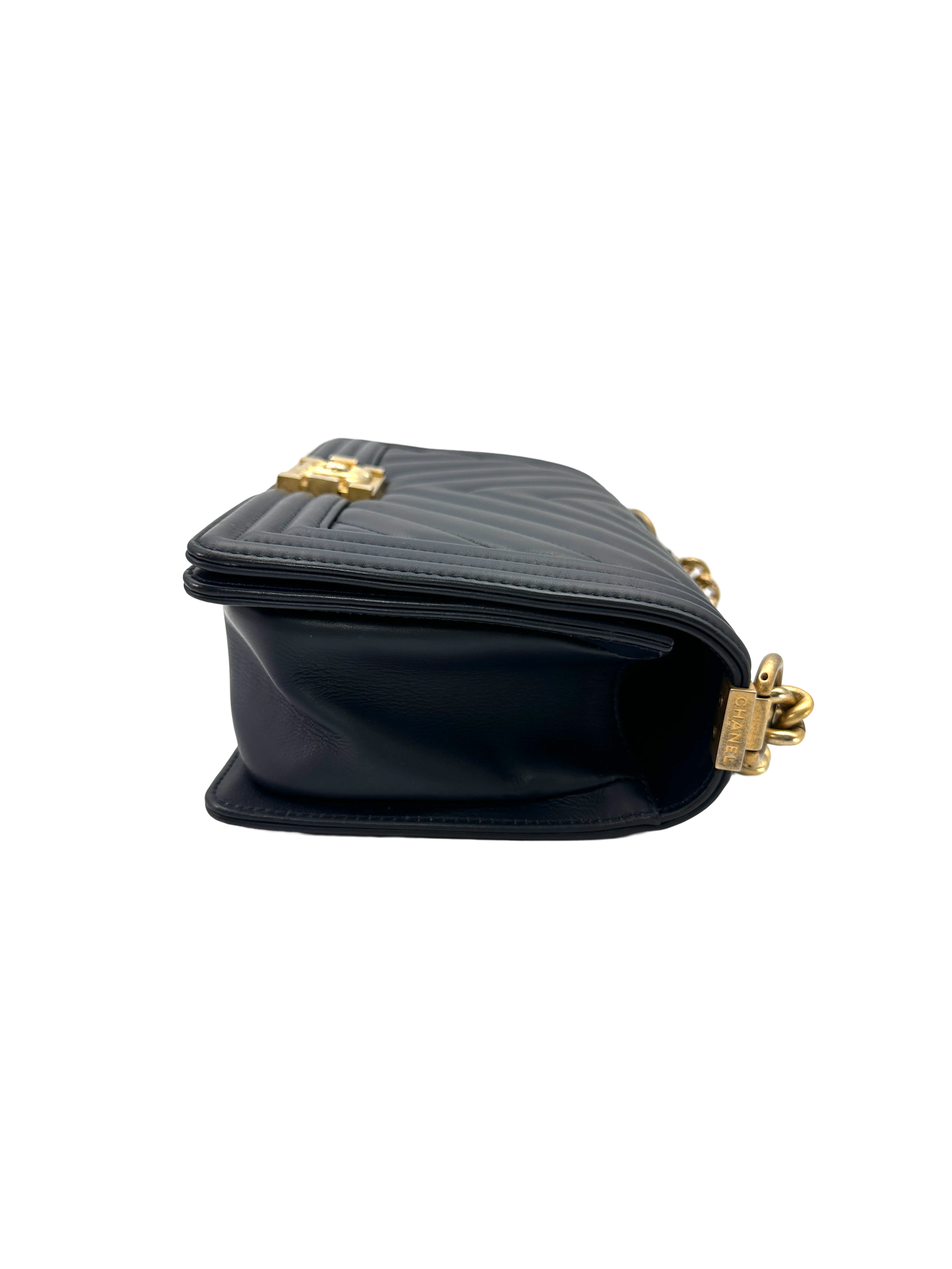 Chanel LeBoy Navy Chevron Quilted Leather Flap Bag With Gold Buckle(25***03) CC2431