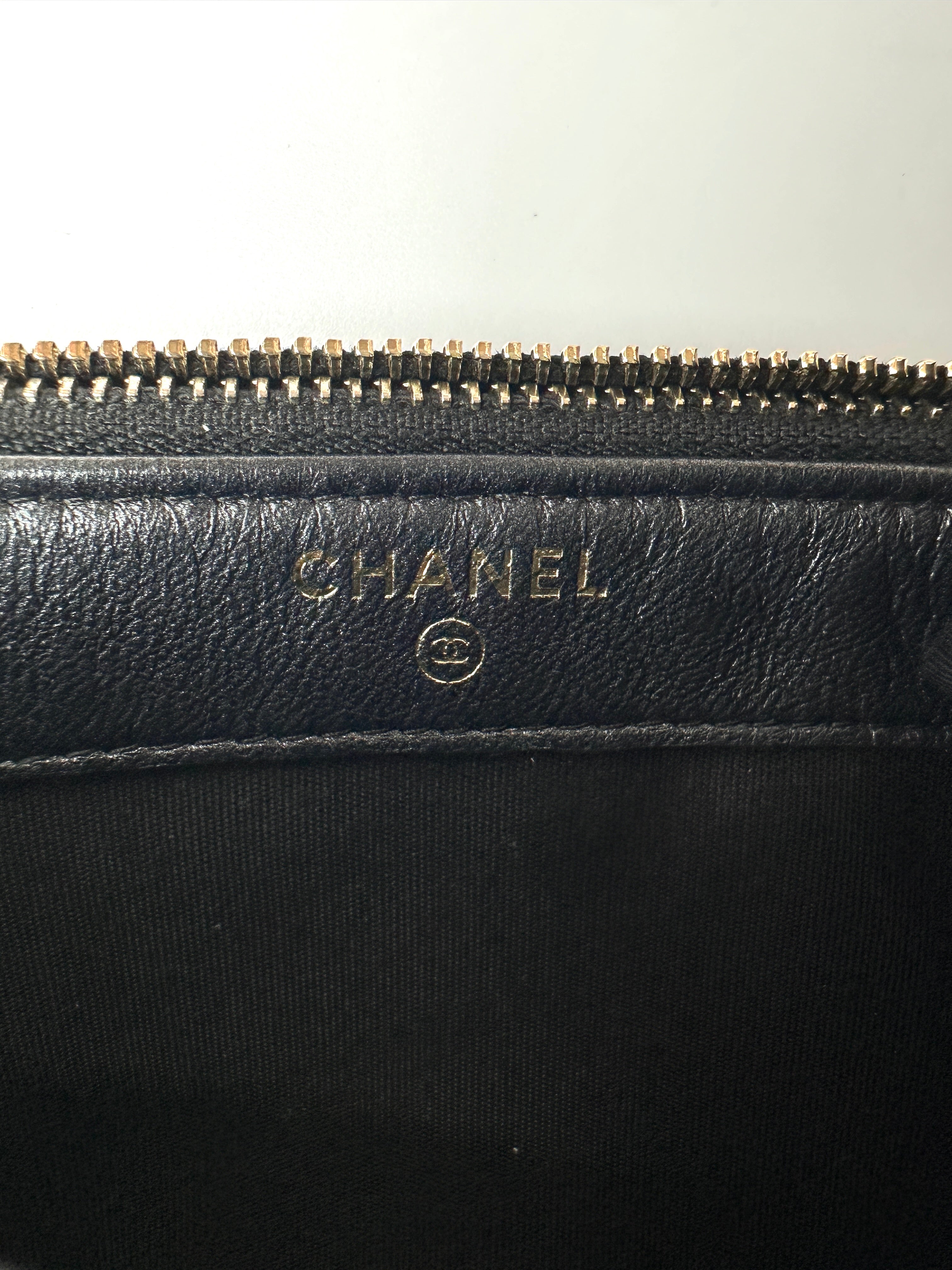 Chanel Black Quilted Leather Chain Bag(26***91) CC2425