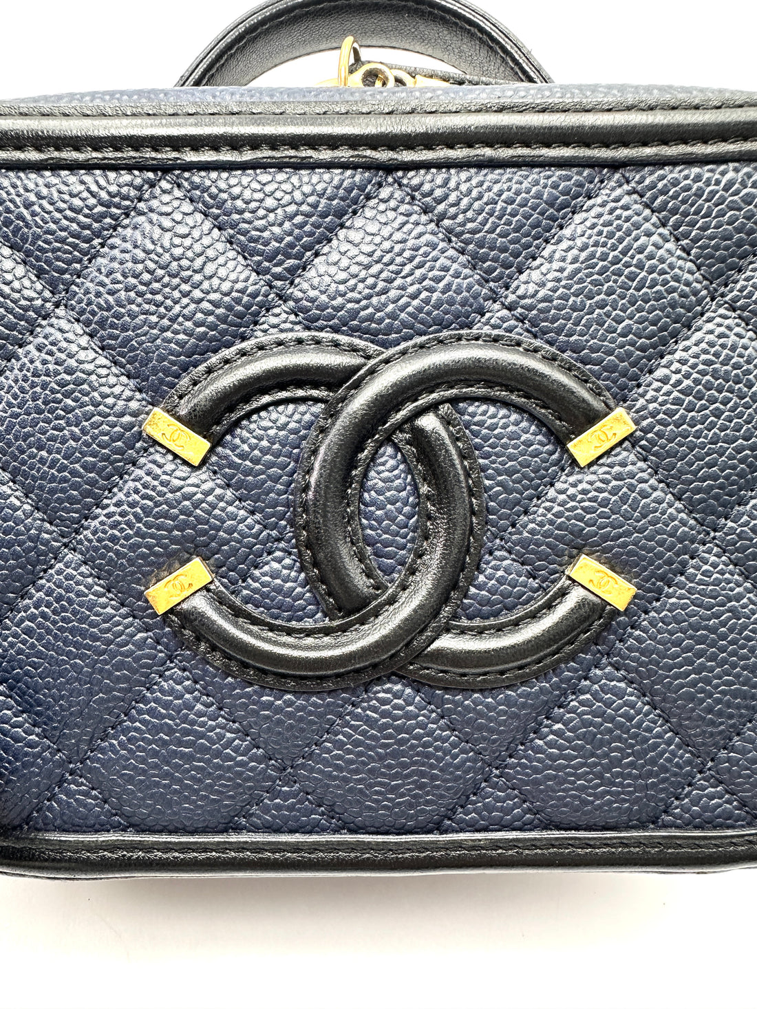Chanel CC Filigree Navy Quilted Leather Top Handle Vanity Case(23***13) CC2423