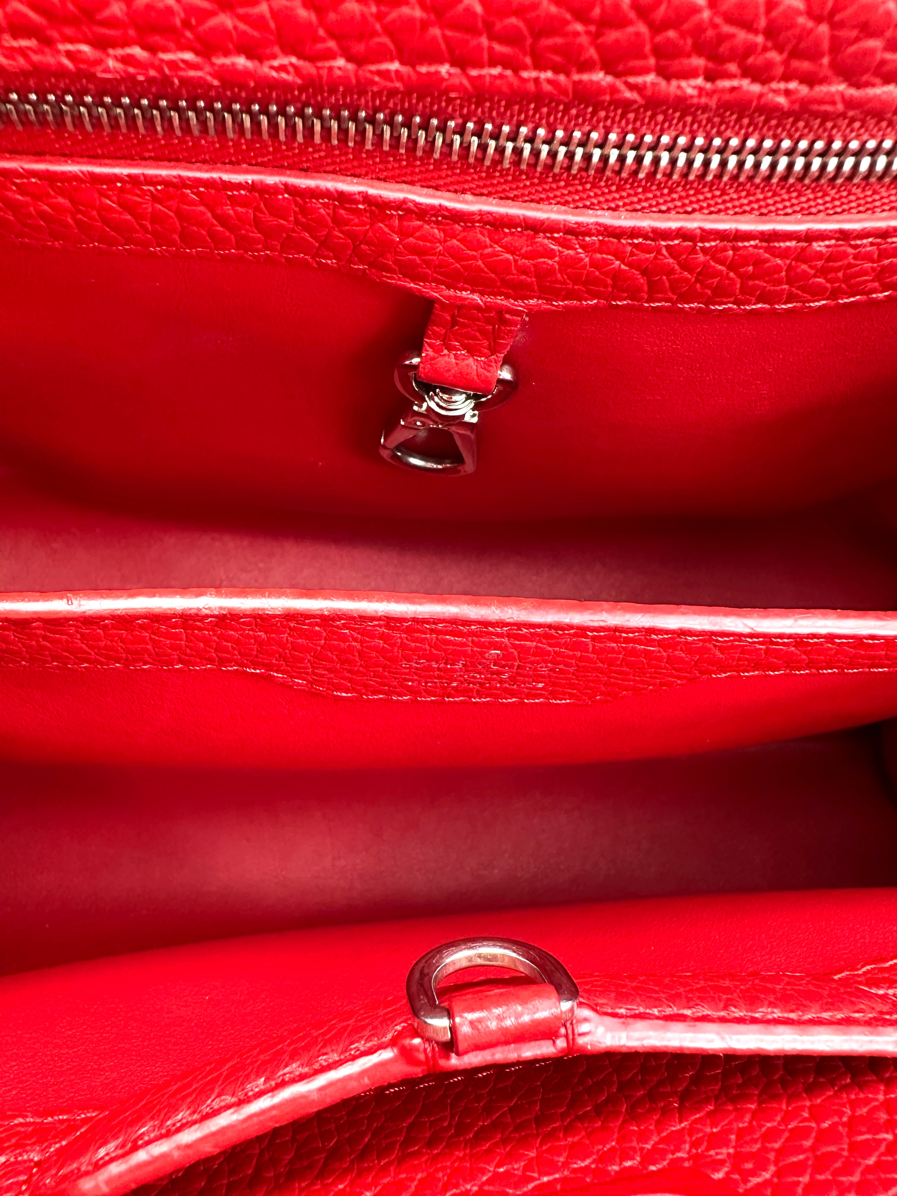 Louis Vuitton Capucines MM Red Taurillon Leather Handle Bag LV3202