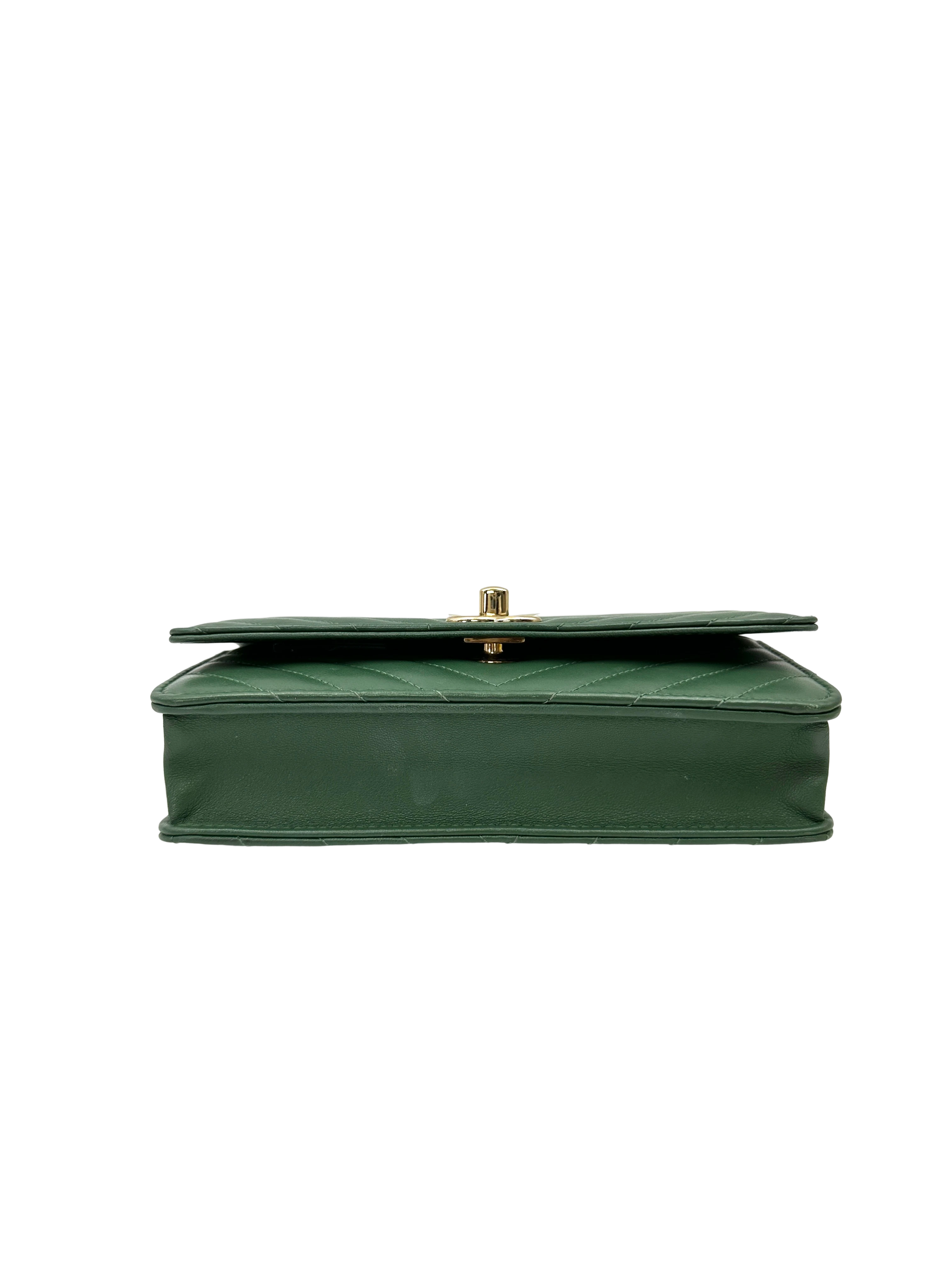 Chanel Green Chevron Quilted Leather Wallet On Chain(28***96) IRIS261