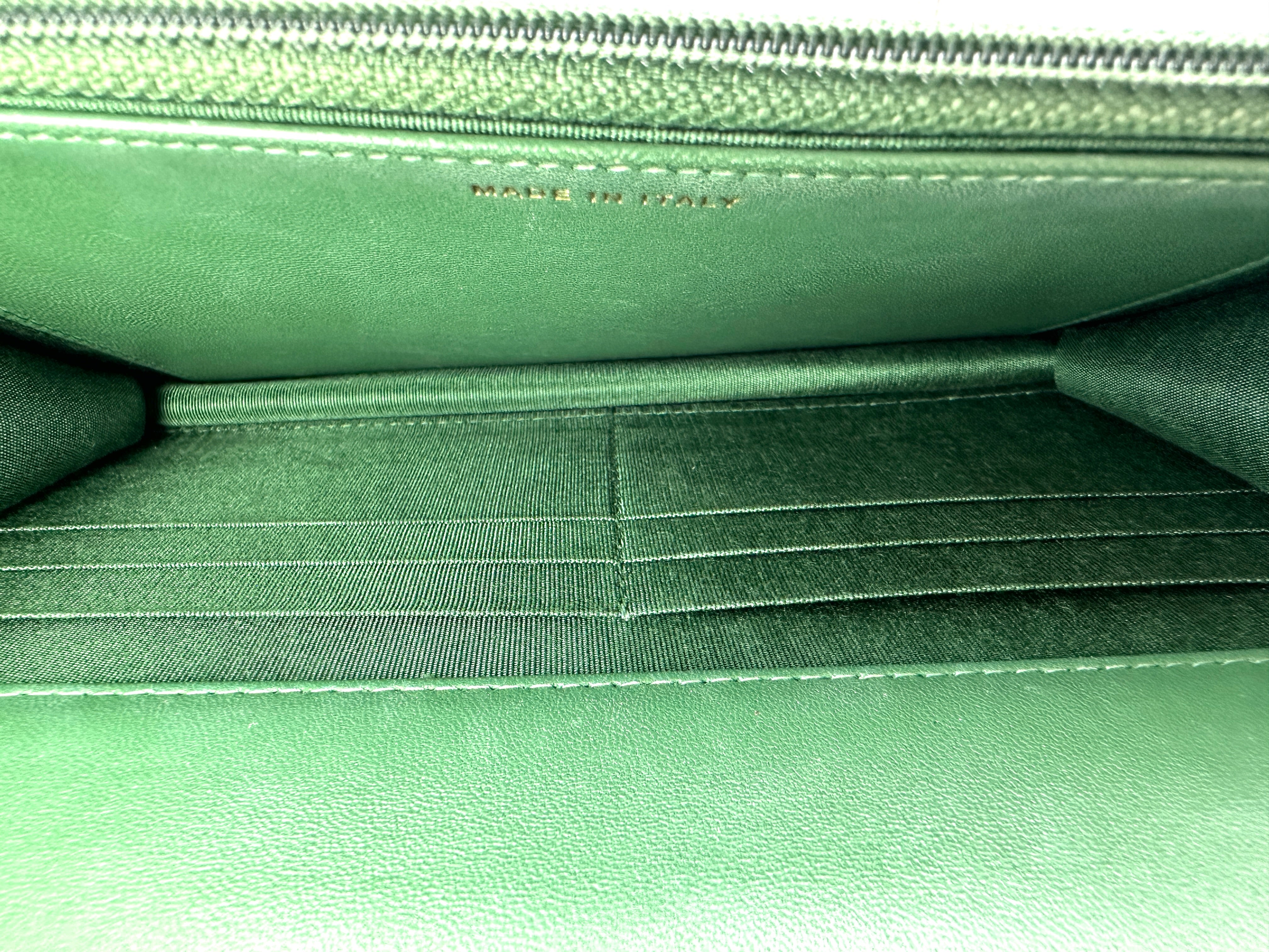 Chanel Green Chevron Quilted Leather Wallet On Chain(28***96) IRIS261