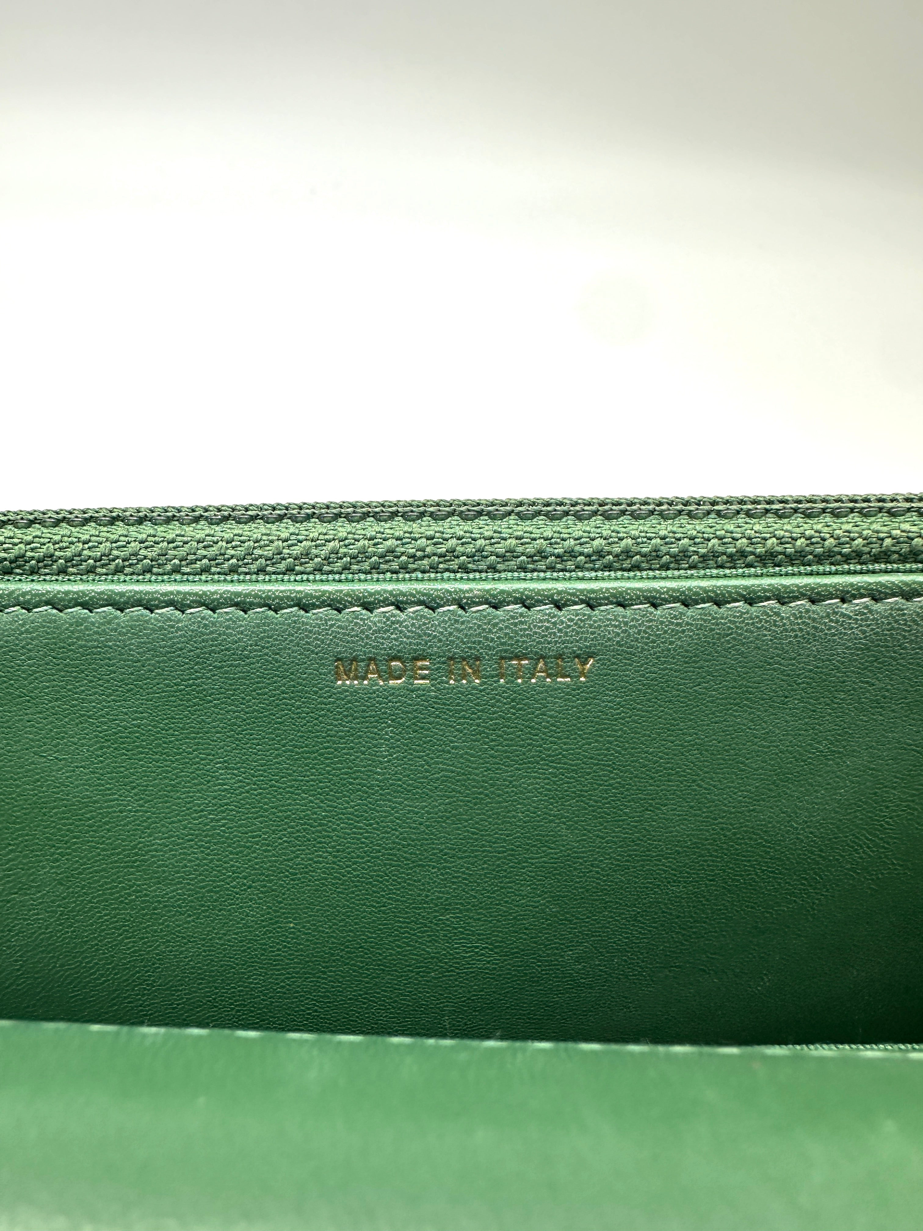 Chanel Green Chevron Quilted Leather Wallet On Chain(28***96) IRIS261