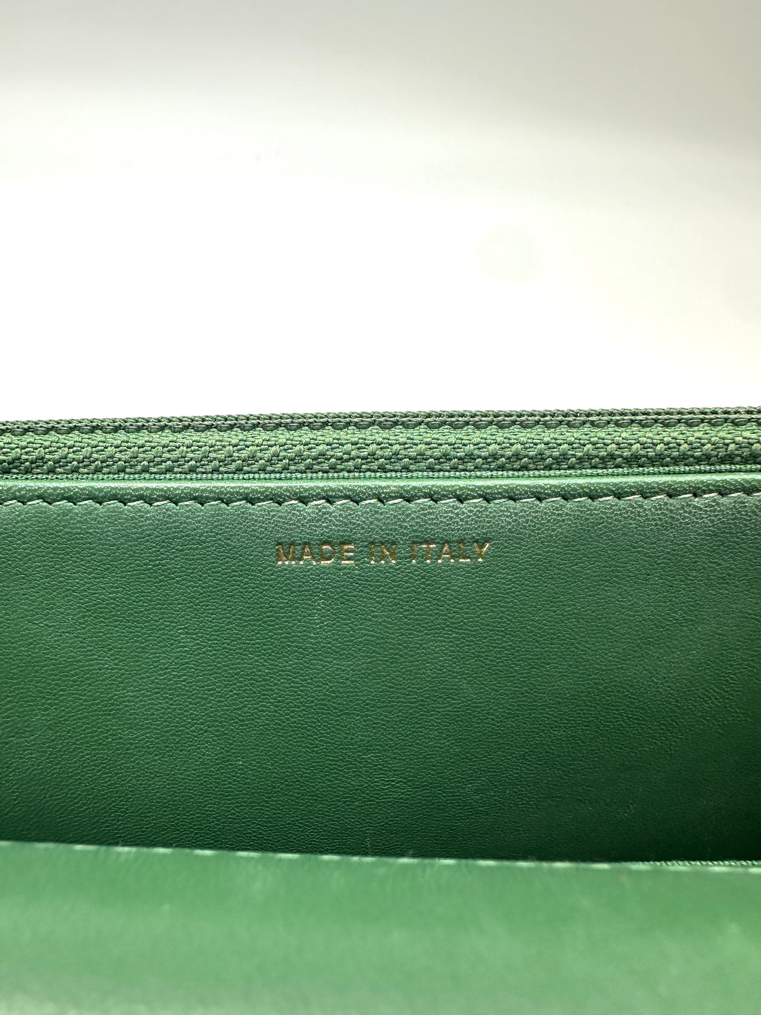 Chanel Green Chevron Quilted Leather Wallet On Chain(28***96) IRIS261